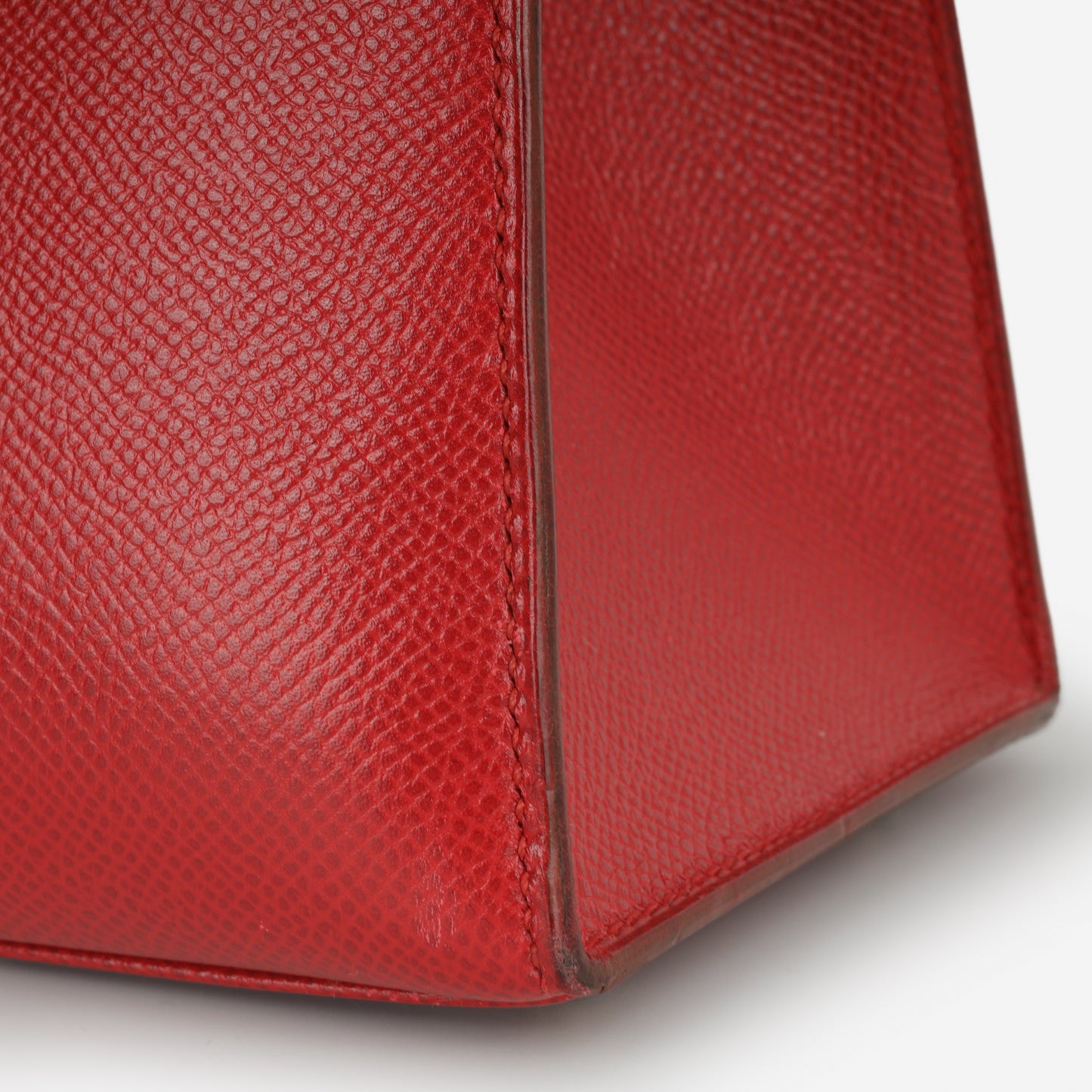 Hermès Vintage Kelly 28 - Rouge Vif Courchevel | Gold Hardware