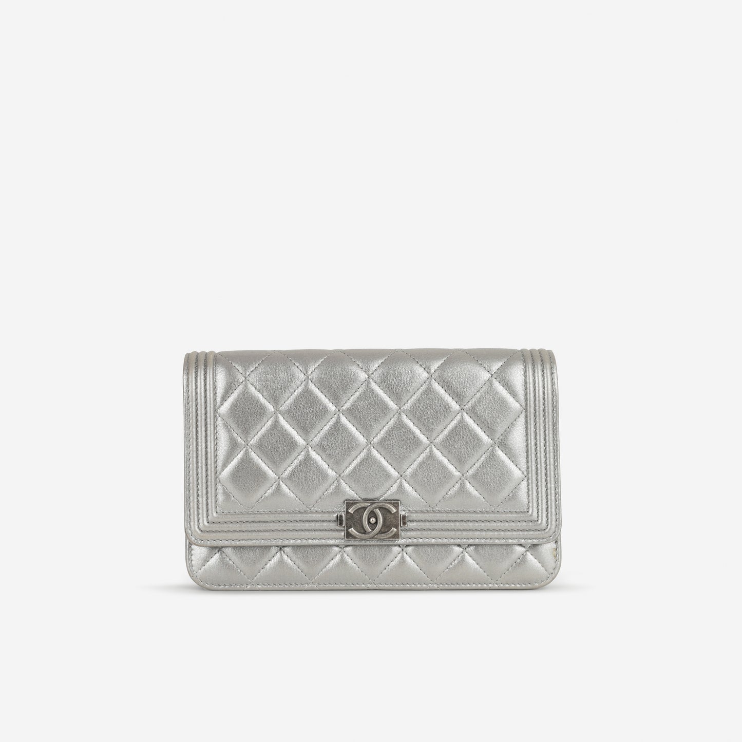 Chanel Boy Wallet On Chain - Silver Lambskin | Ruthenium Hardware