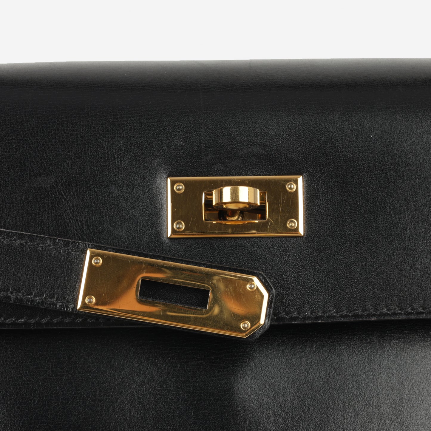 Hermès Vintage Kelly 32 Retourne - Black Box Calf | Gold Hardware