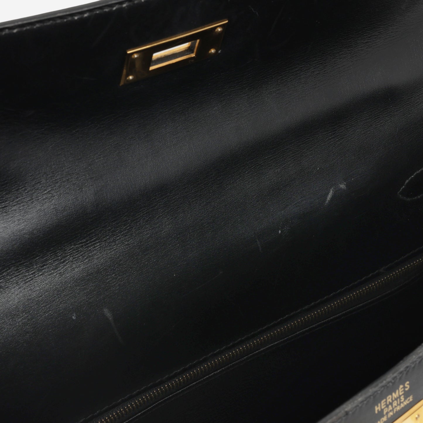 Hermès Vintage Kelly 32 Retourne - Black Box Calf | Gold Hardware