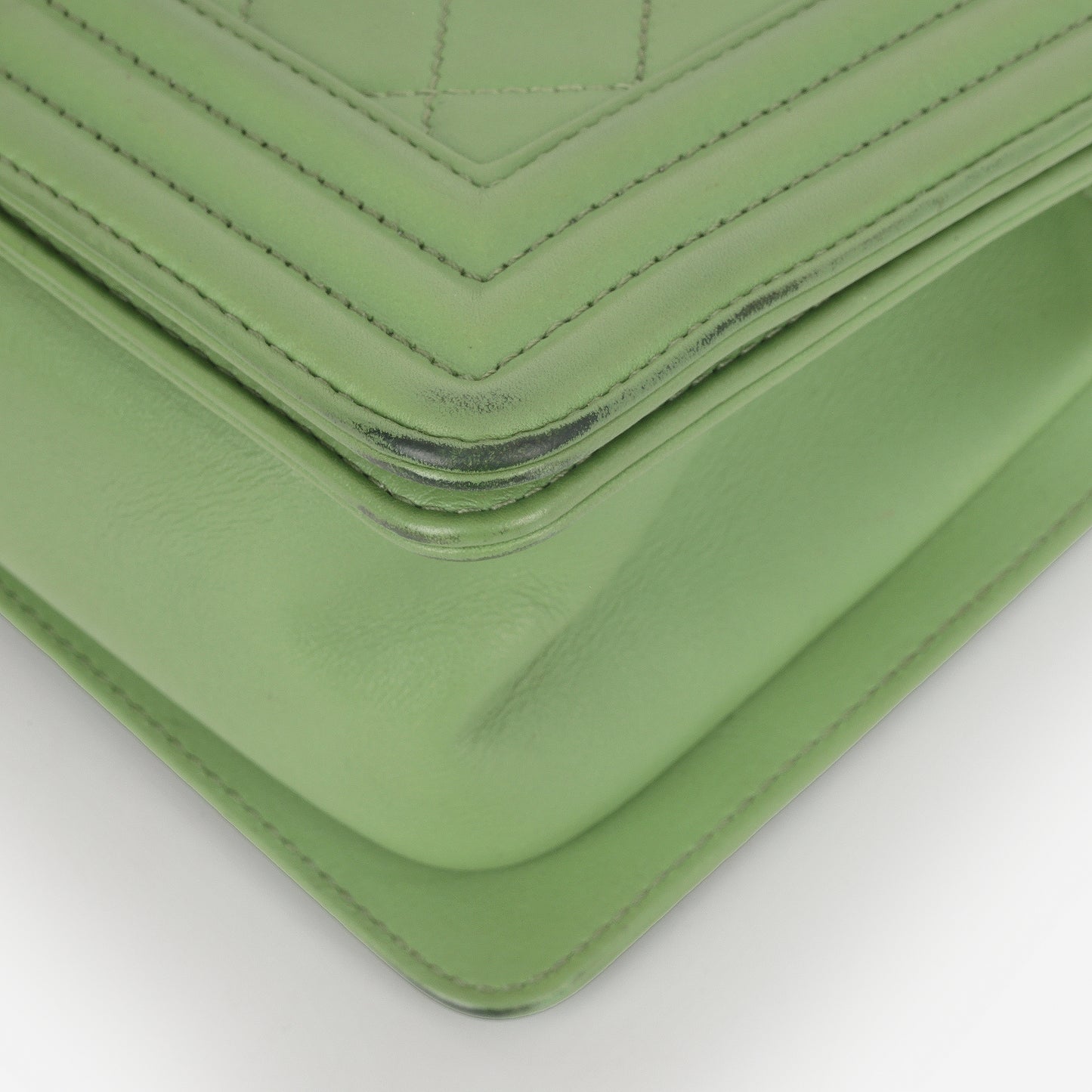 Chanel Old Medium Boy Bag - Green Quilted Lambskin | Champagne Gold Hardware