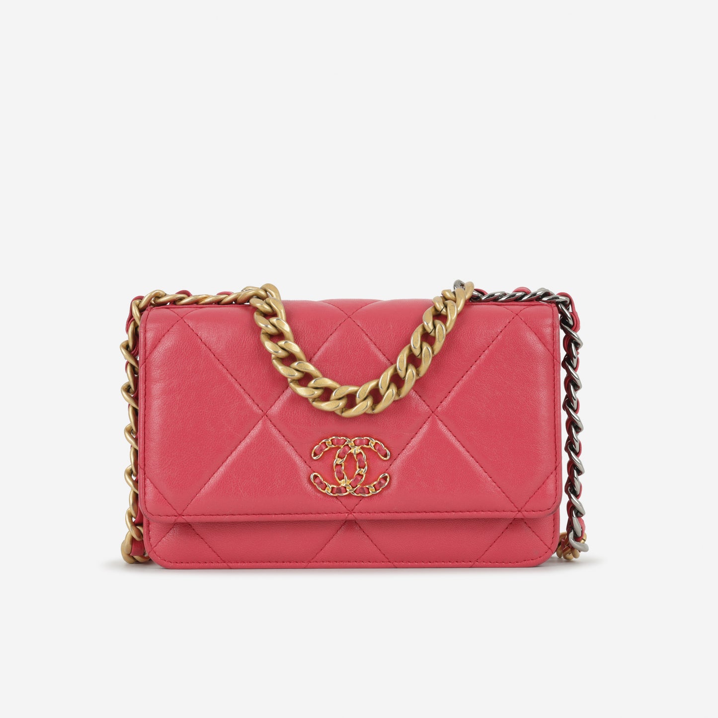 Chanel 19 Wallet on Chain - Raspberry Goatskin | Mixed Hardware