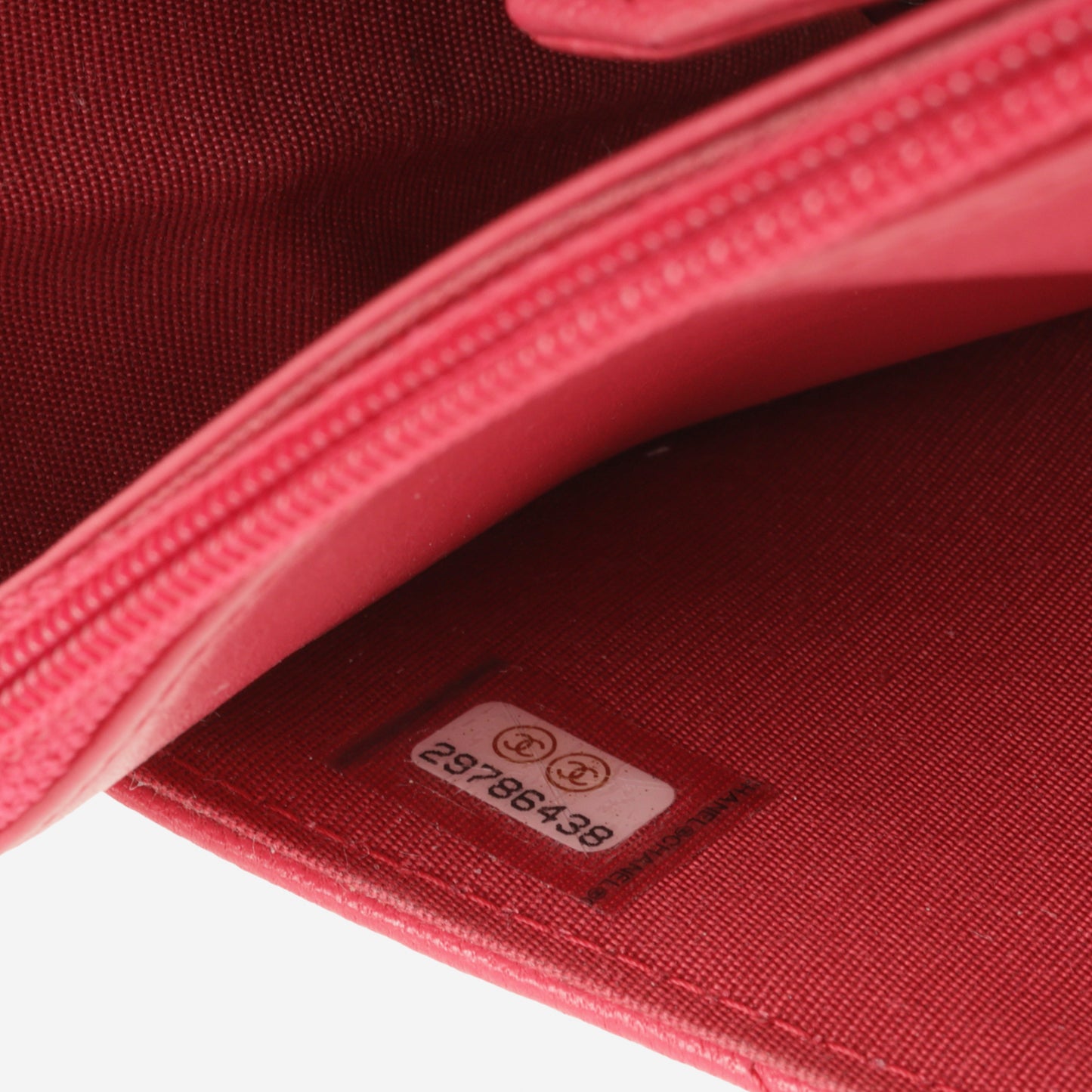 Chanel 19 Wallet on Chain - Raspberry Goatskin | Mixed Hardware