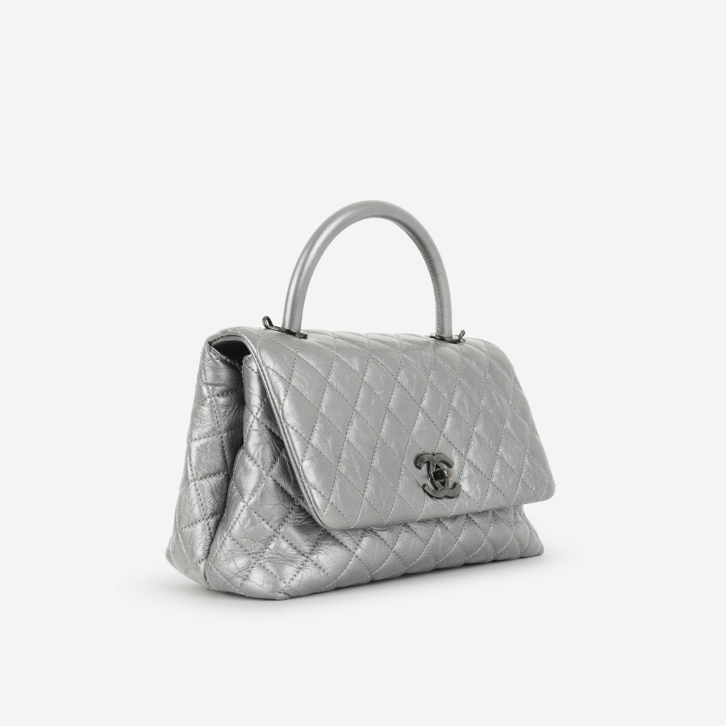 Chanel Medium Coco Handle - Silver Crumpled Calfskin | Black Hardware