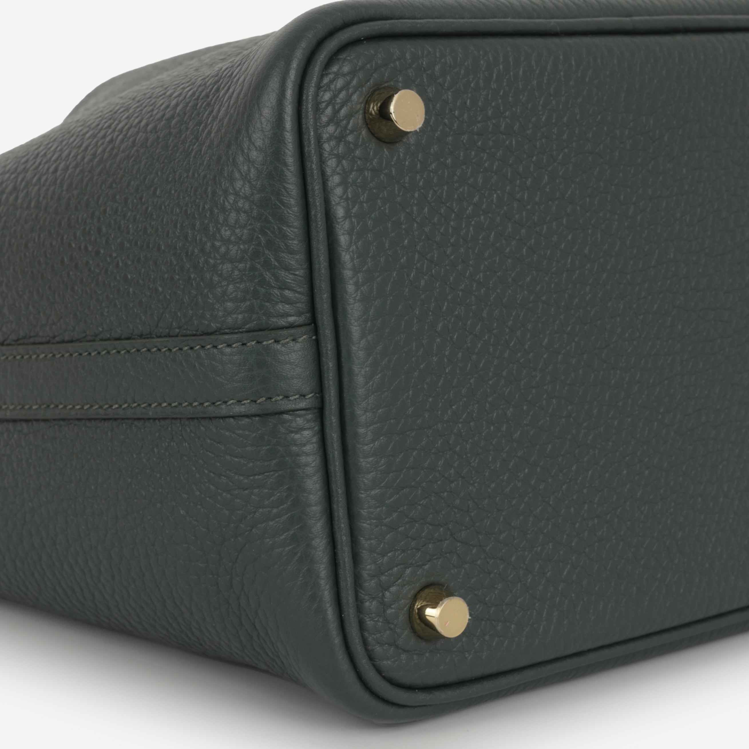 Hermès Picotin 18 - Vert Mangrove Clemence | Brand New & Available Hermès Picotin 18 - Vert Mangrove Clemence | Brand New & Available