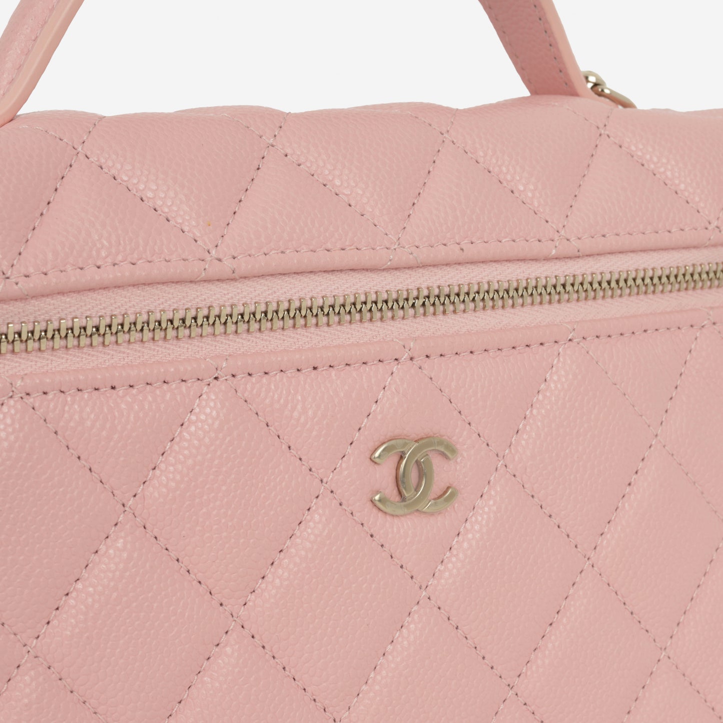 Chanel Vanity with Chain - Pink Caviar | Champagne Gold Hardware