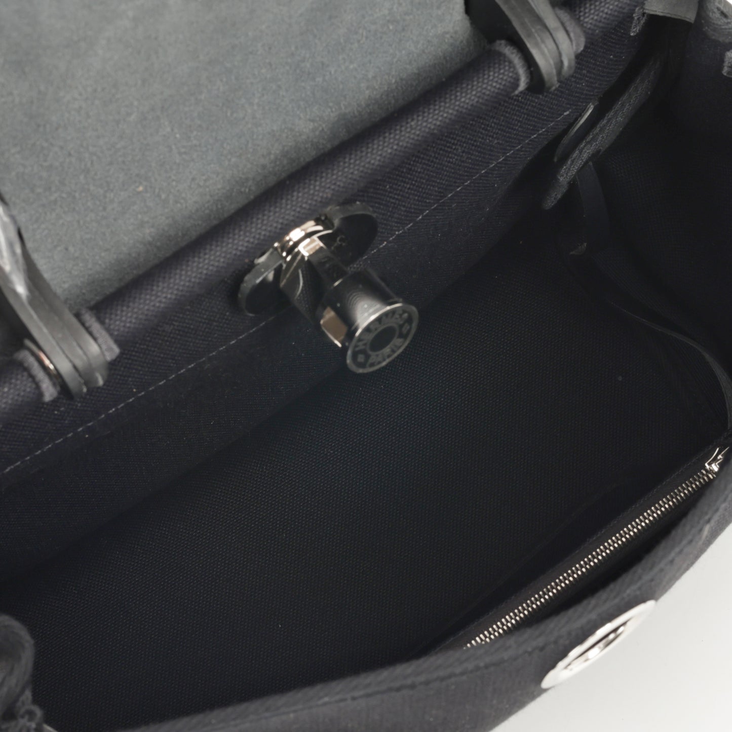 Hermès Herbag 31 - Black Canvas / Hunter | Palladium Hardware