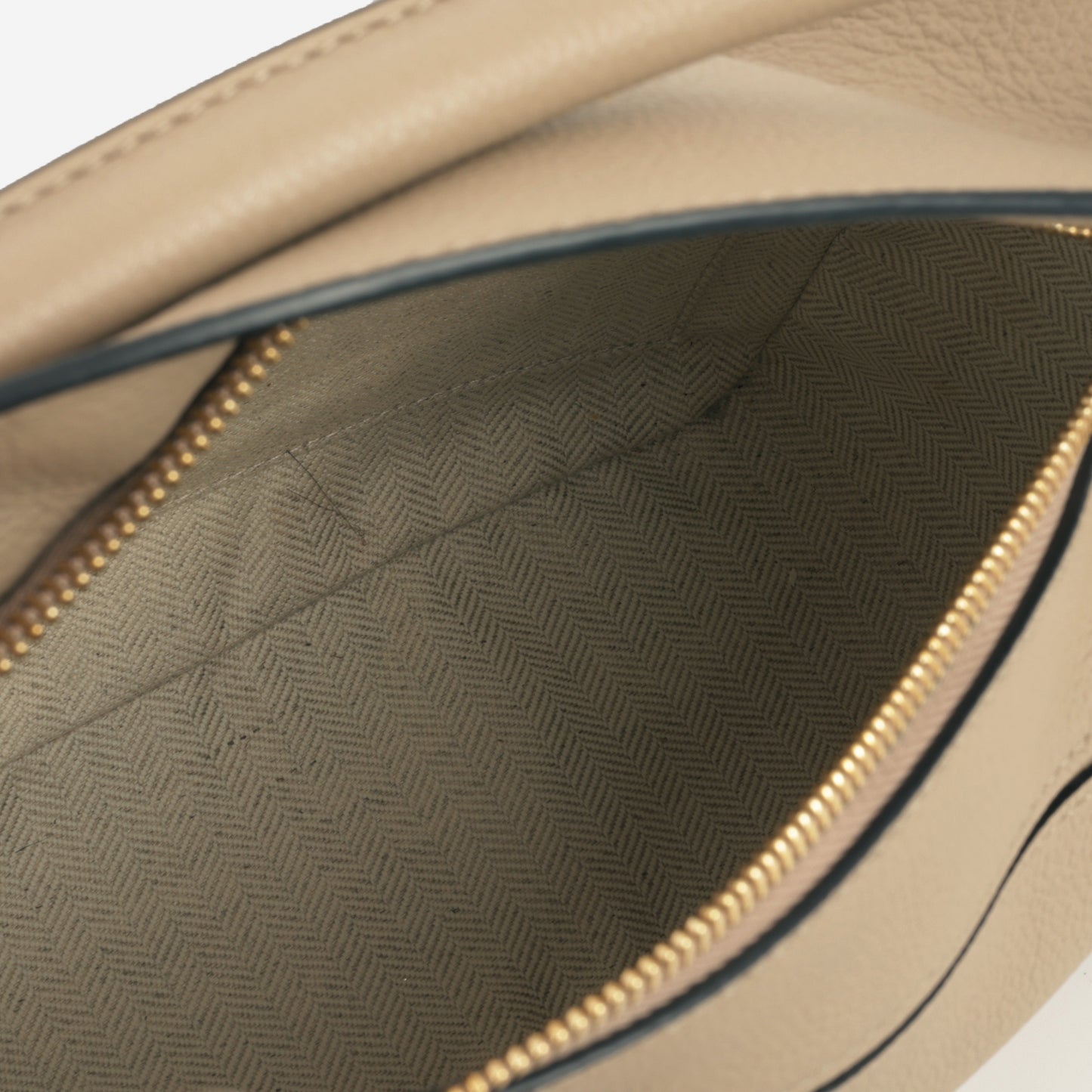 Loew Small Puzzle Bag - Sand Grained Calfskin | Gold Hardware