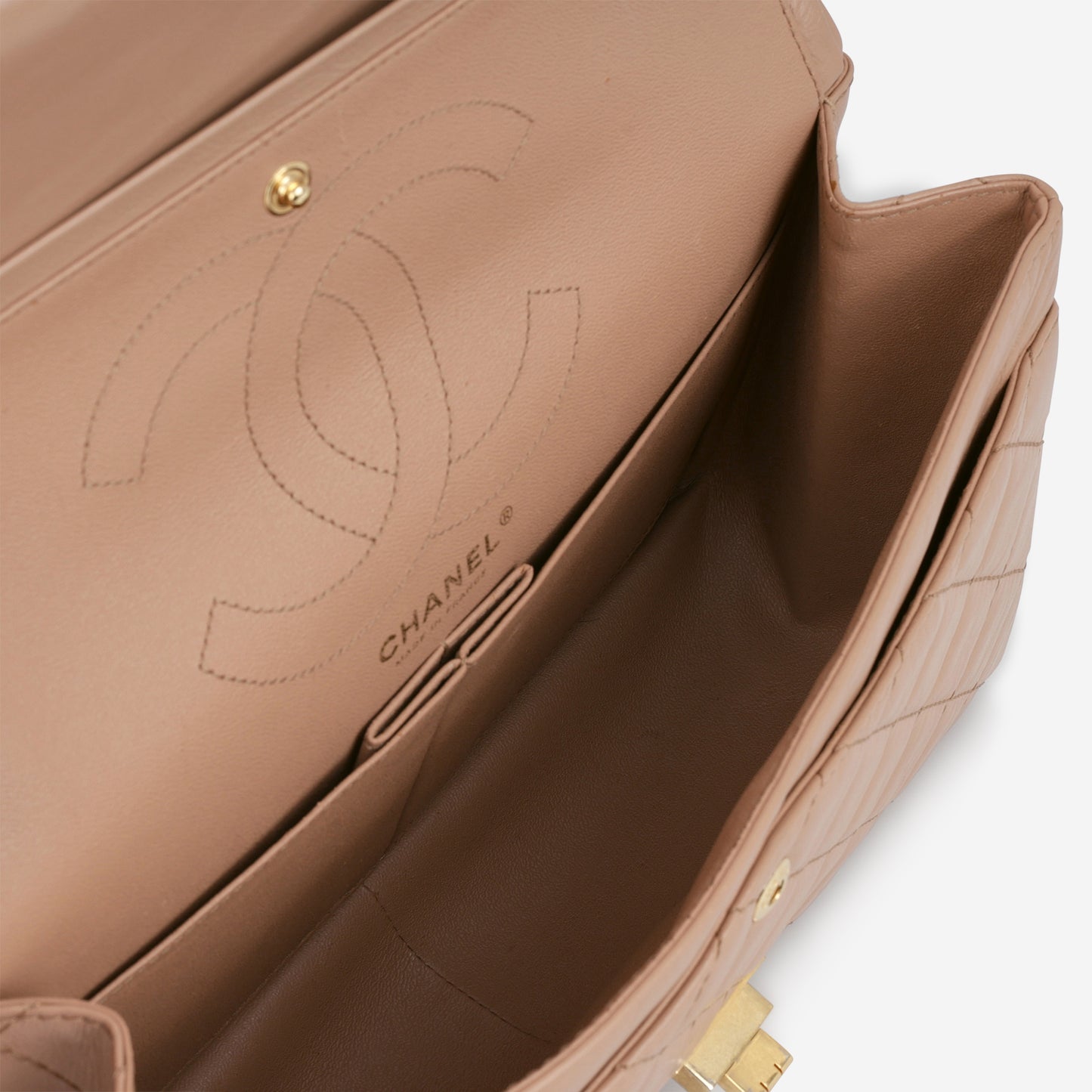 Chanel 2.55 Reissue 226 - Beige Crumpled Calfskin | Gold Hardware