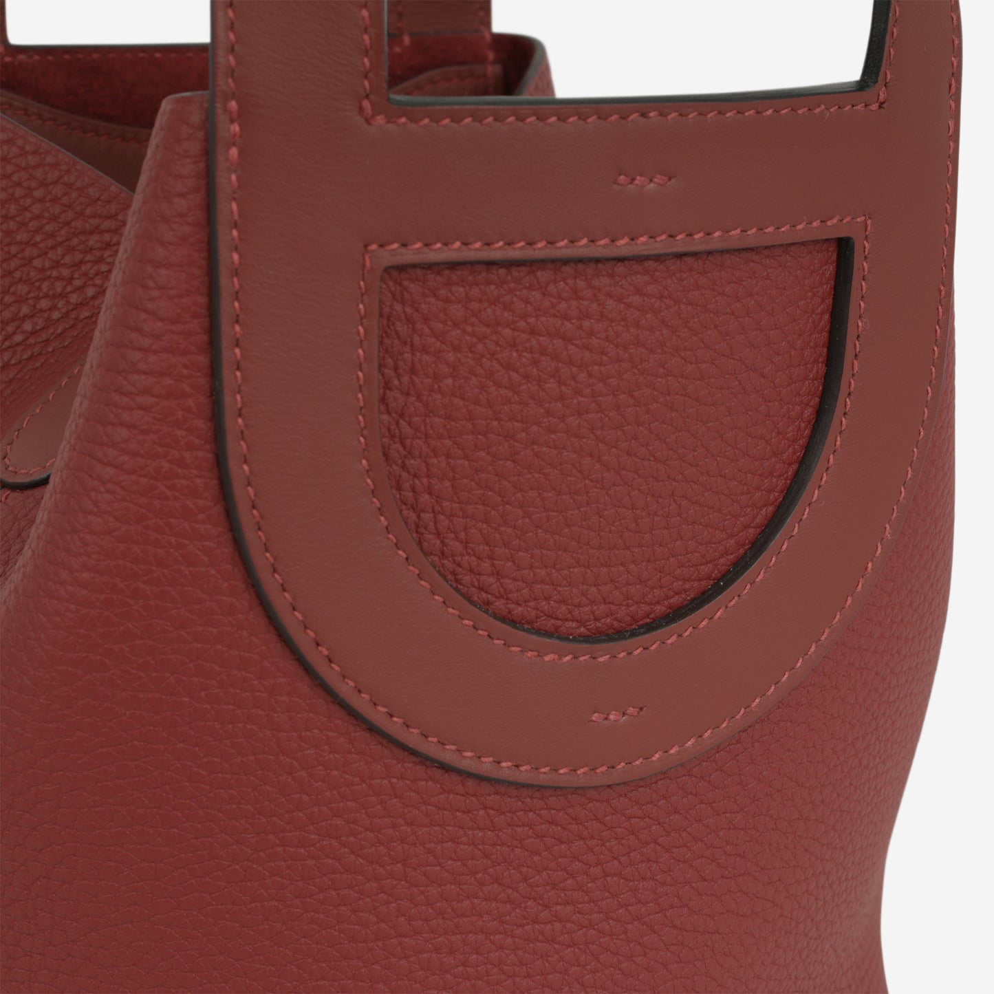 Hermès In-The-Loop 18 Bag - Rouge H Clemence / Swift | Gold Hardware