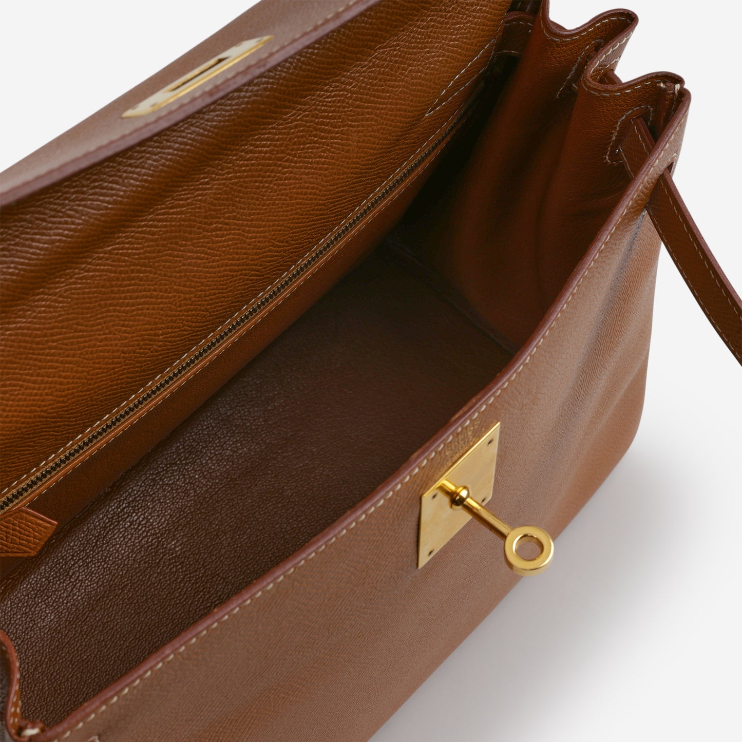 Hermès Vintage Kelly 28 - Gold Courchevel | Gold Hardware - Bagista