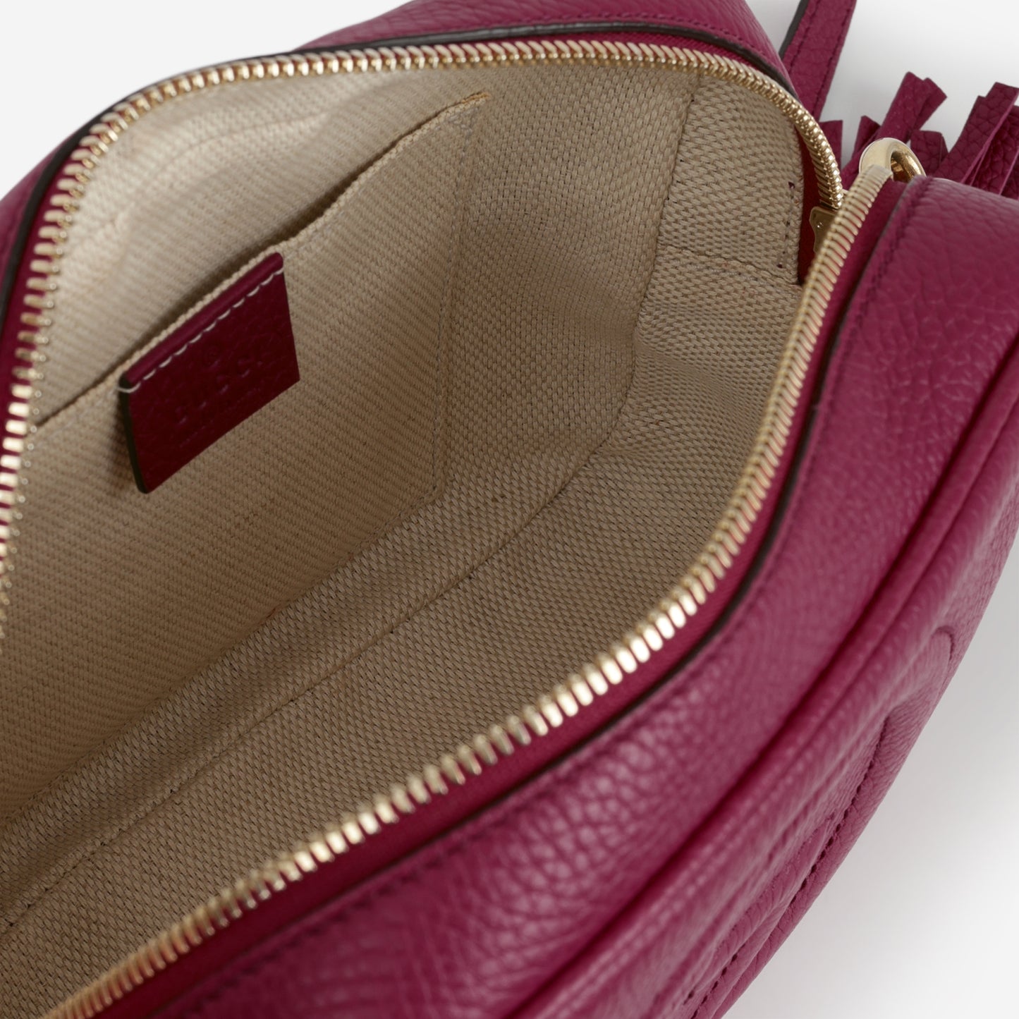 Gucci Soho Disco Crossbody - Magenta Taurillon | Gold Hardware - Bagista