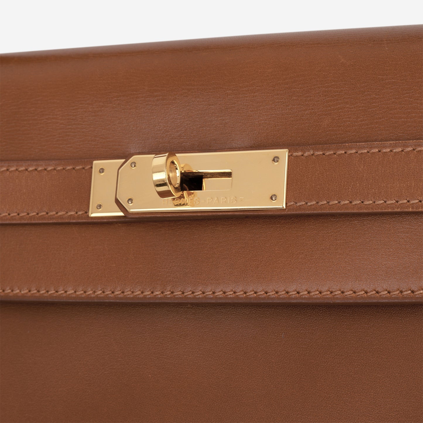 Hermès Vintage Kelly 32 Retourne - Noisette Box Calf | Gold Hardware - Bagista