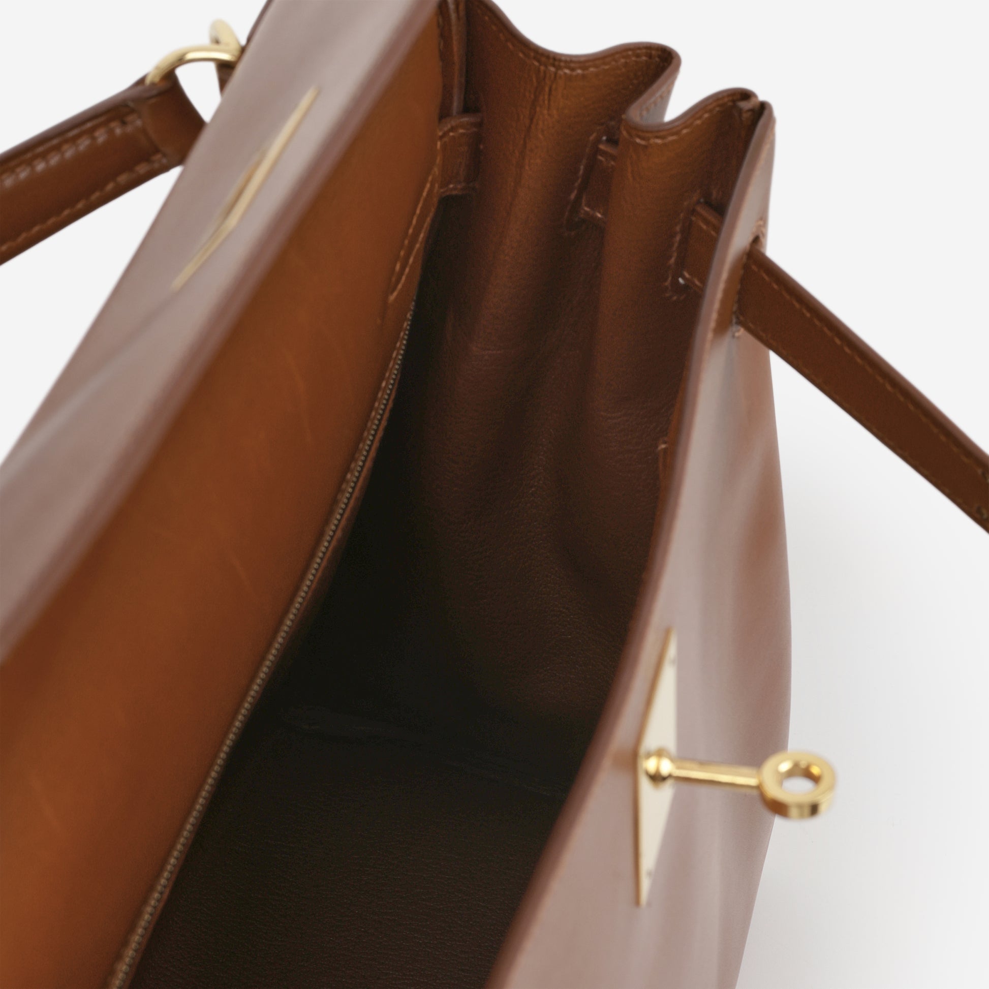 Hermès Vintage Kelly 32 Retourne - Noisette Box Calf | Gold Hardware - Bagista