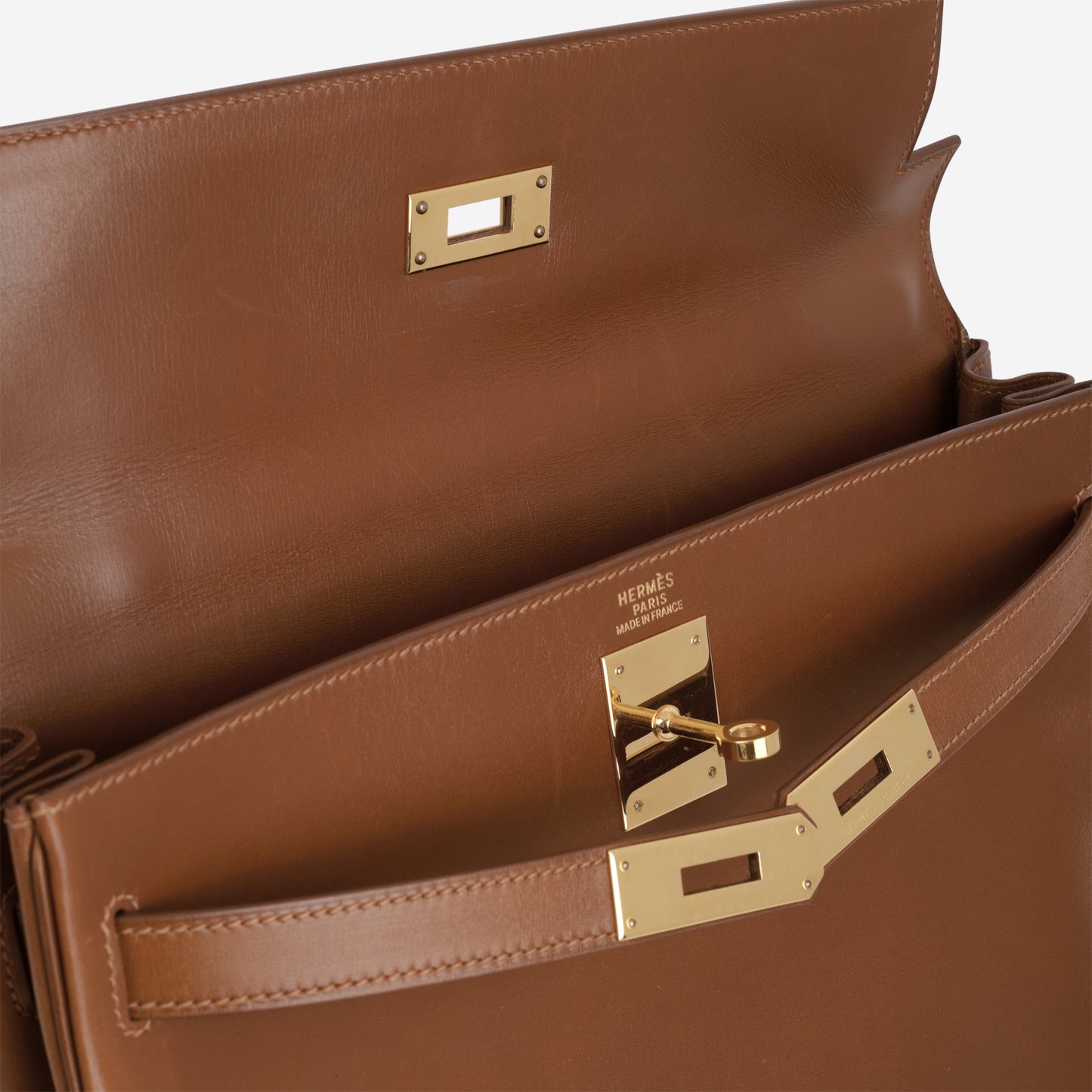 Hermès Vintage Kelly 32 Retourne - Noisette Box Calf | Gold Hardware - Bagista