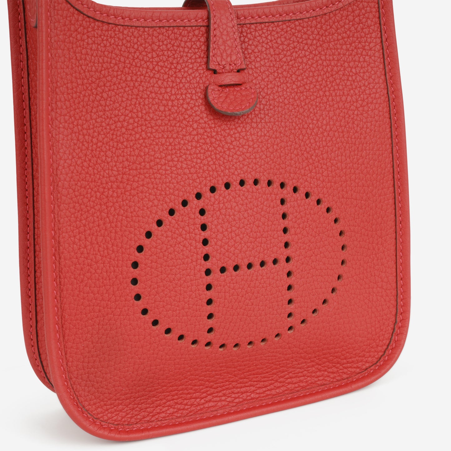 Hermès Mini Evelyne 16 - Vermillion / Rouge Vif Clemence | Gold Hardware - Bagista
