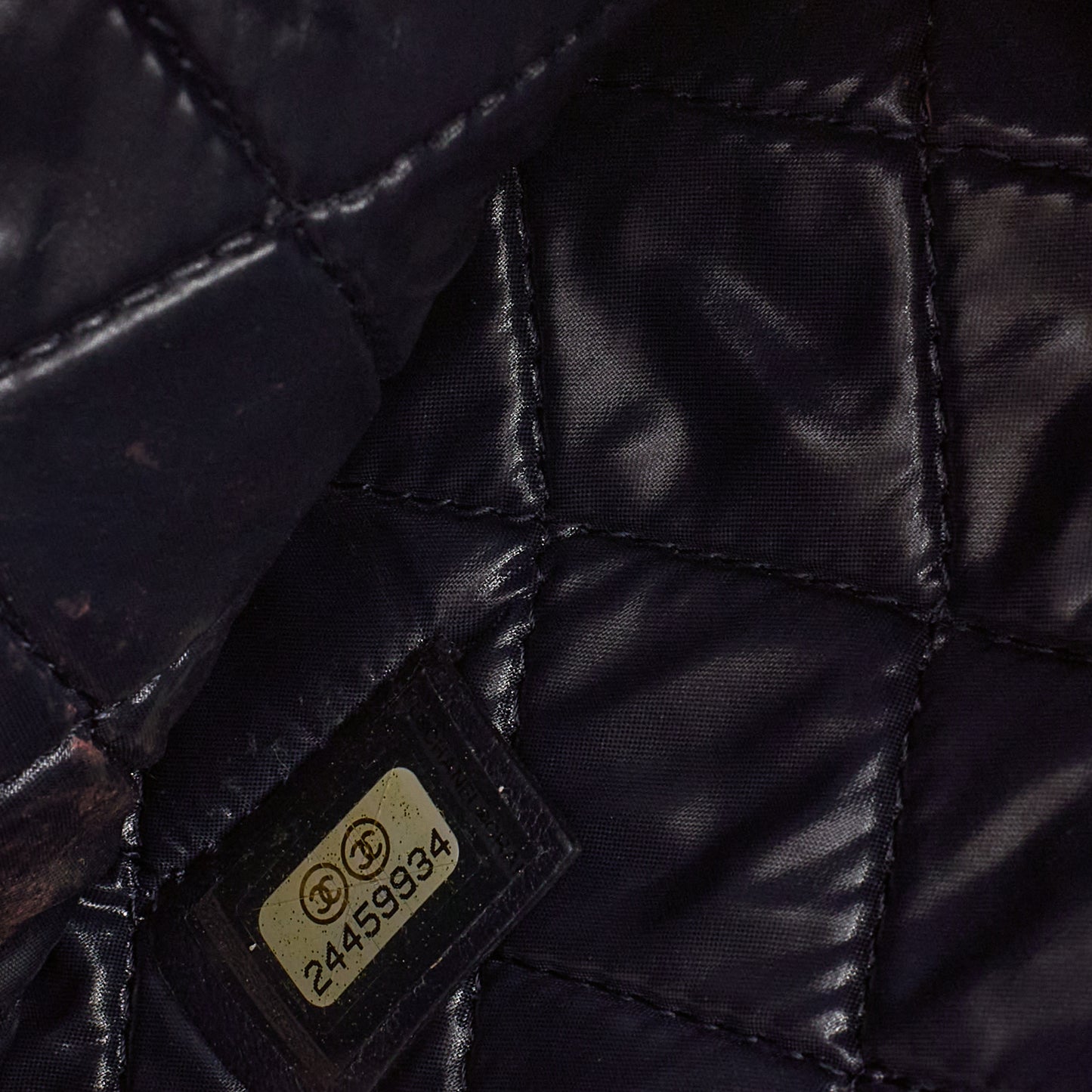 Chanel Medium O Case - Navy Black Quilted Velvet | Gold-tone Hardware - Bagista