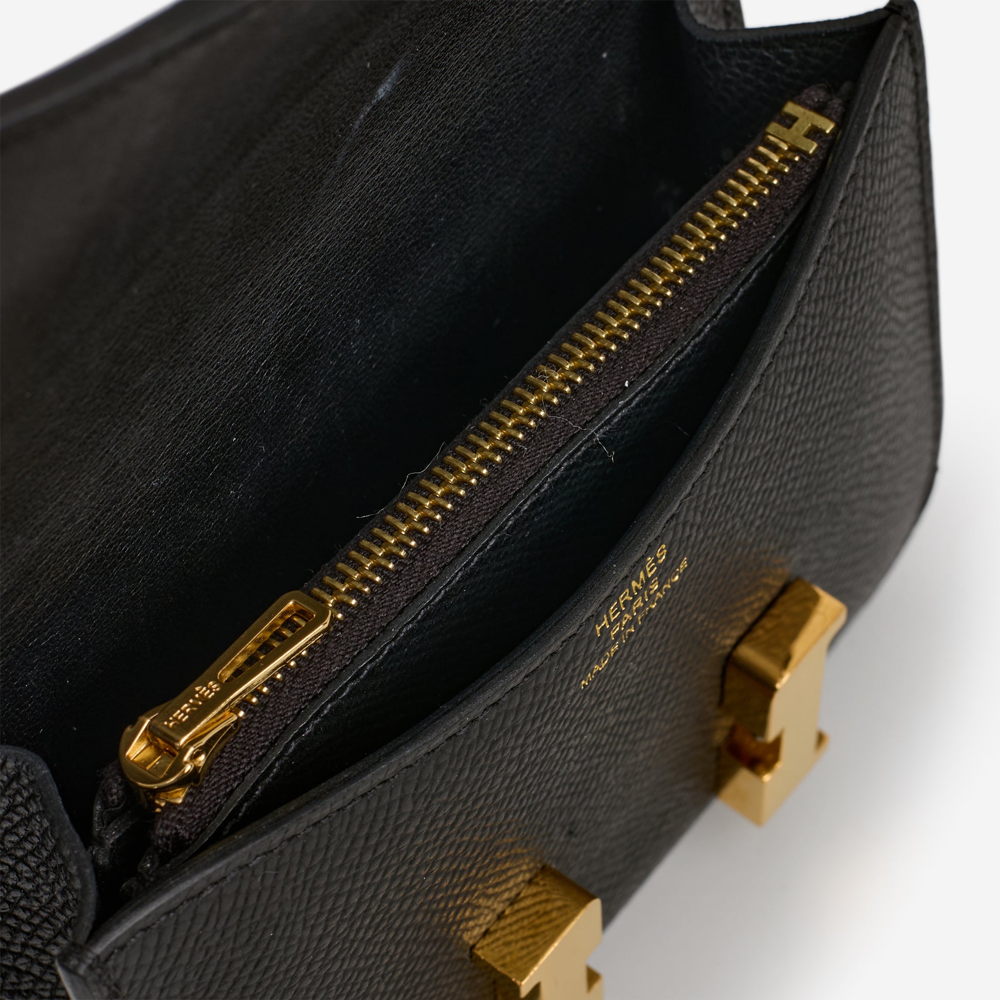 Hermès Constance Slim Wallet - Noir Epsom | Gold Hardware - Bagista