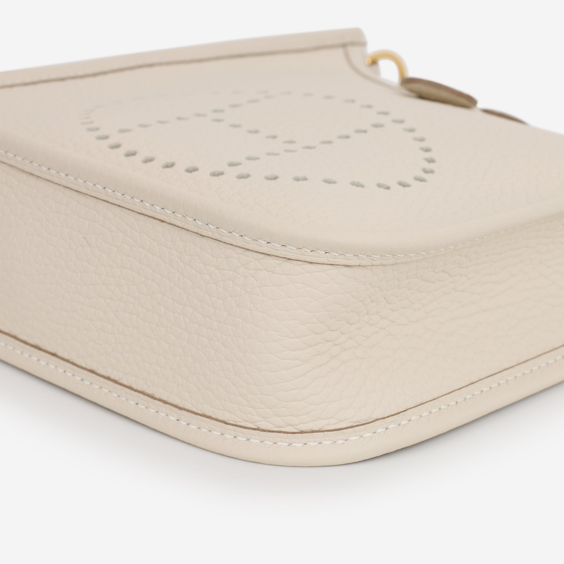 Hermès Mini Evelyne 16 - Craie Clemence | Gold Hardware - Bagista