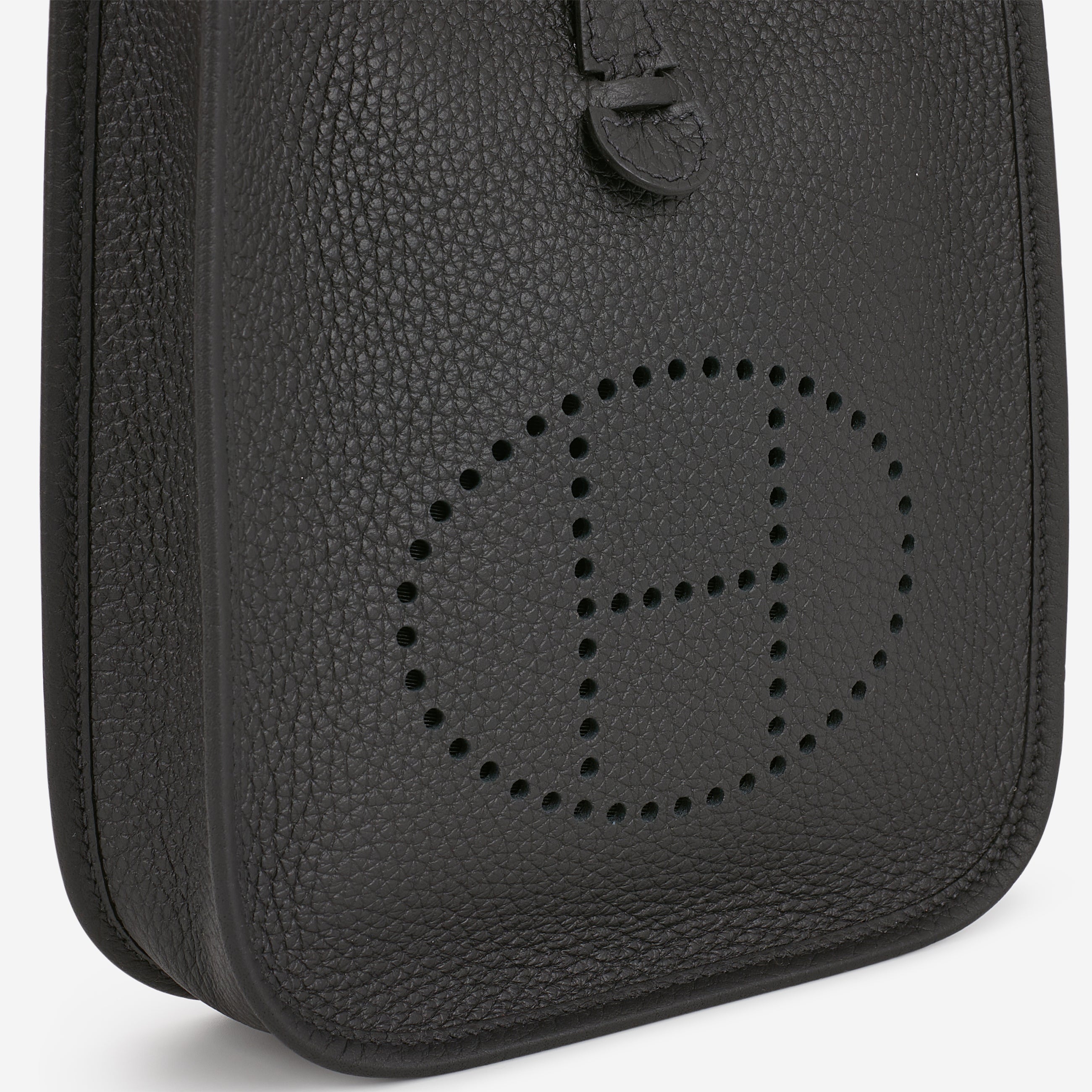 SALE！！IENA Junco Parisメタルミニporch Hermès Mini Evelyne 16 - Black Clemence | Palladium Hardware
