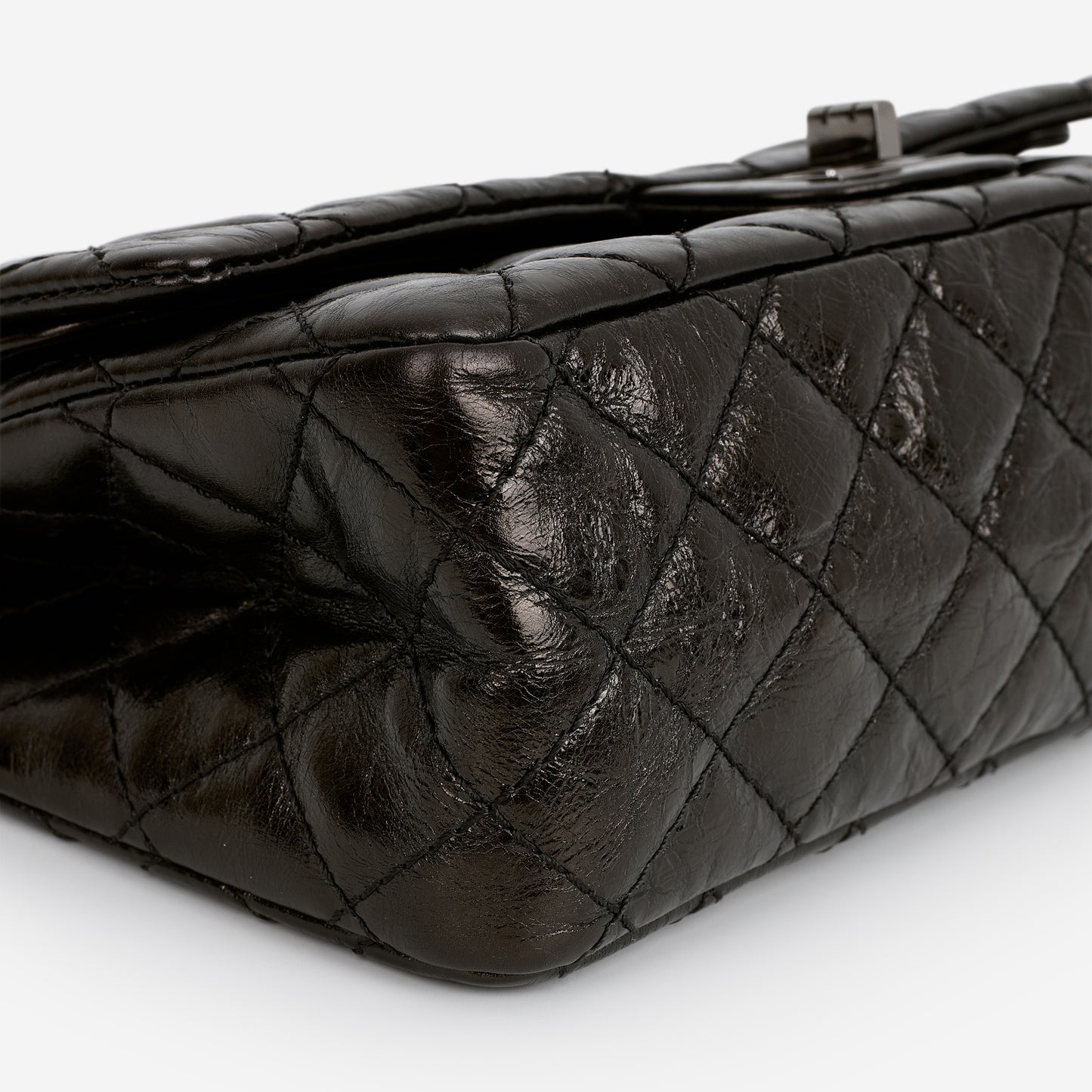Chanel 2.55 Reissue 225 - Black Glazed Crumpled Calfskin | Gunmetal Hardware