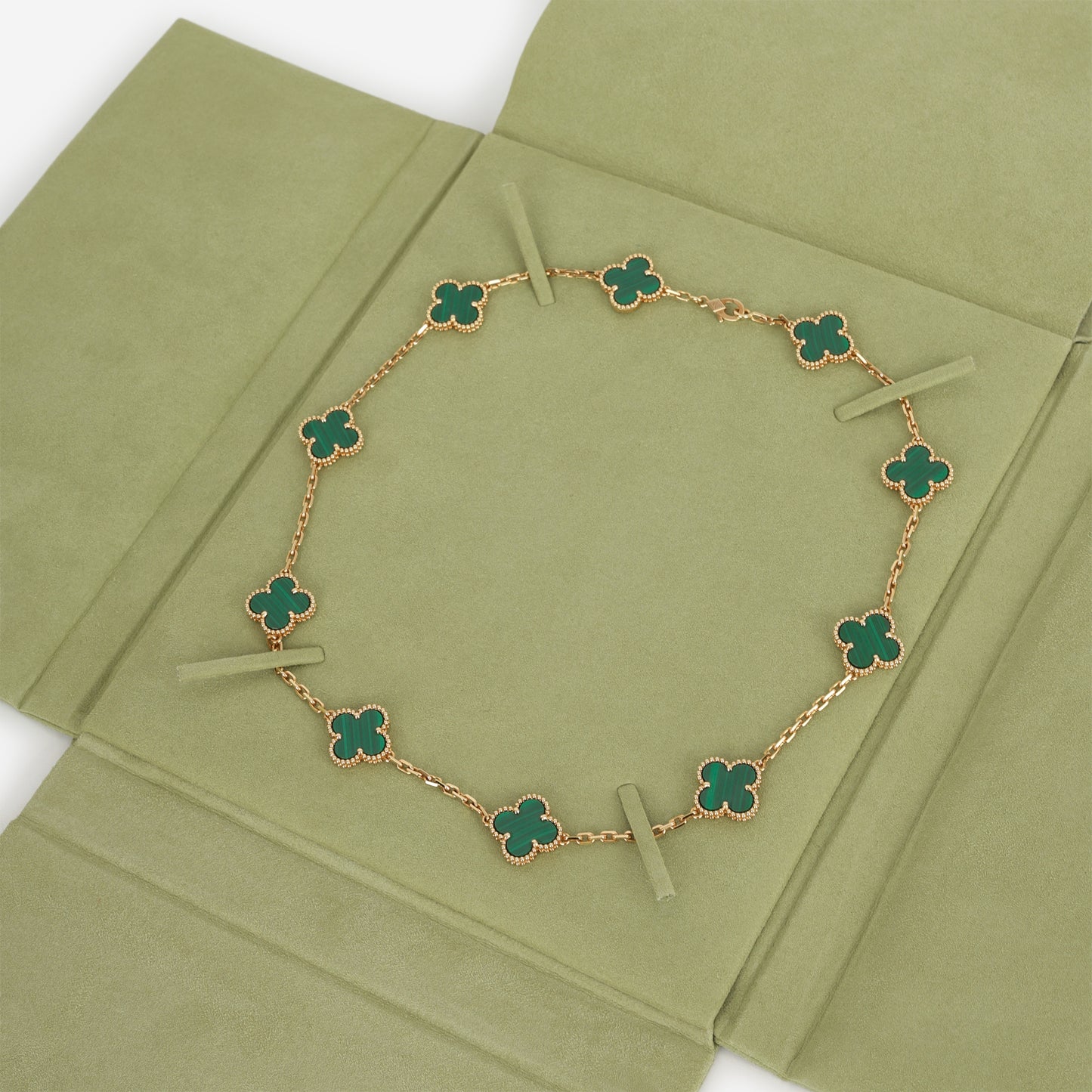 Van Cleef & Arpels Vintage Alhambra 10 Motifs Necklace - Malachite / 18k Yellow Gold