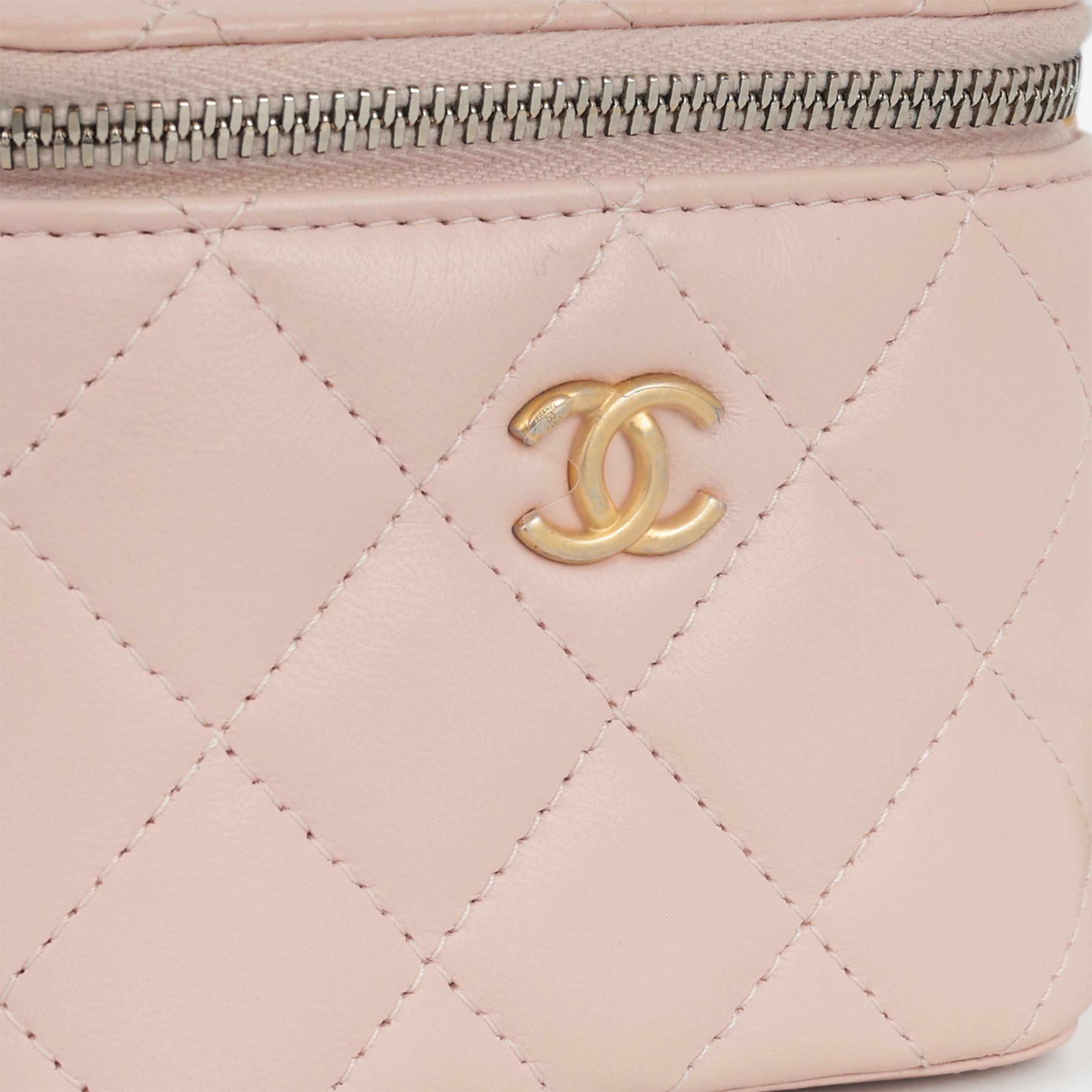 Immaculate Chanel Mini Vanity Pearl Crush - Light Pink Lambskin