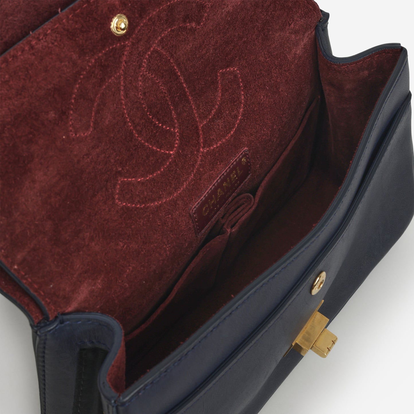 Chanel Paris-Hamburg 2.55 Re-Issue 225 - Navy Lambskin | Gold Hardware
