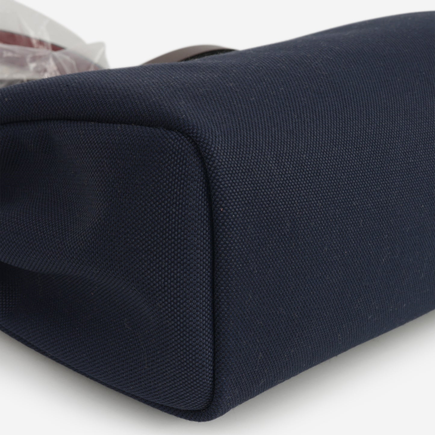 Hermès Herbag 31 - Bleu Marine Canvas / Rouge Sellier Hunter | Gold Hardware