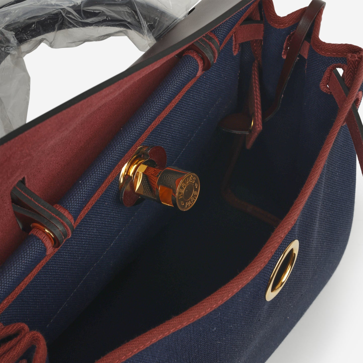 Hermès Herbag 31 - Bleu Marine Canvas / Rouge Sellier Hunter | Gold Hardware