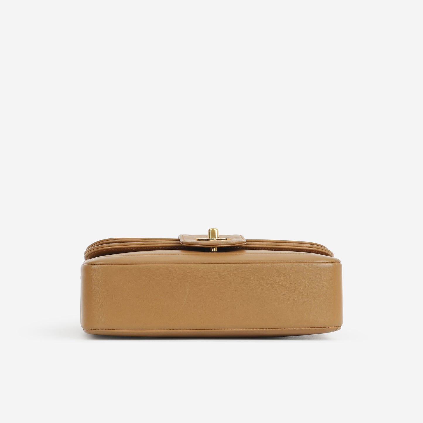 Chanel Vintage Horizontal Flap Bag - Beige Lambskin | Gold Hardware
