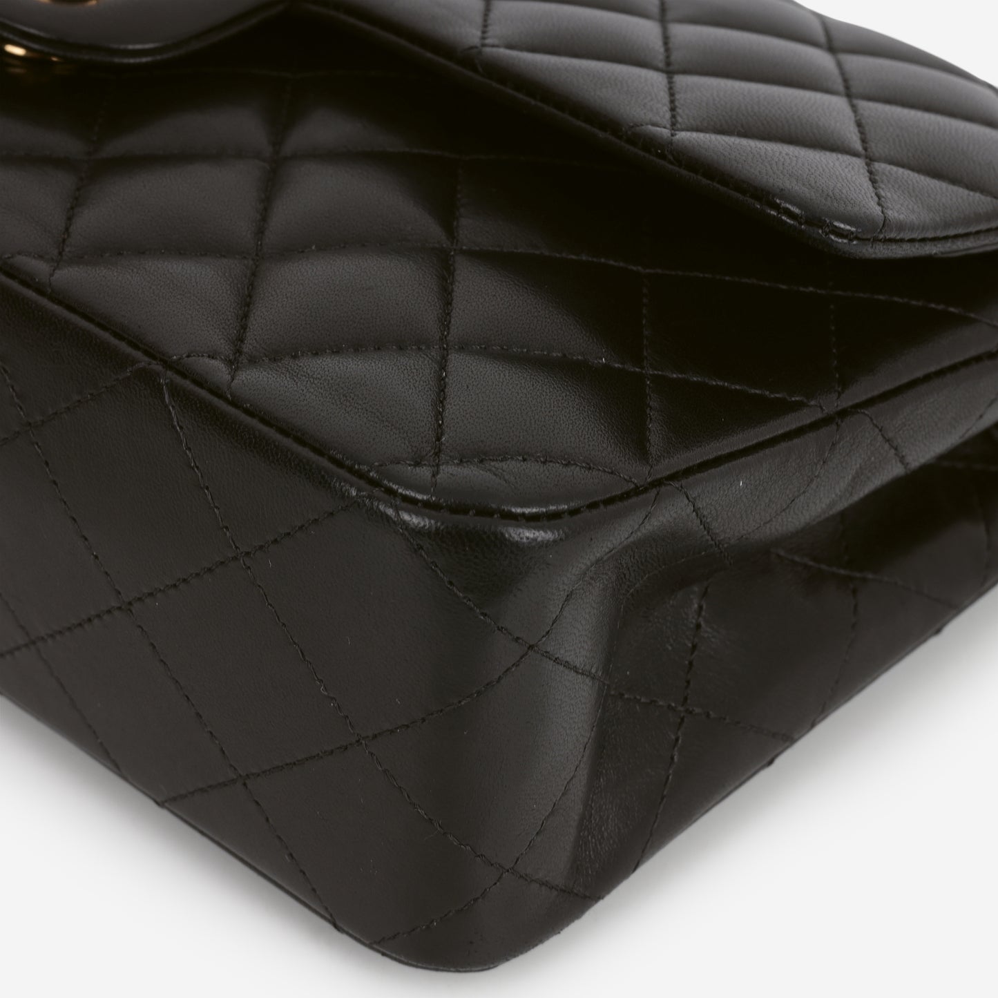 Chanel Medium Classic Flap - Black Lambskin | Gold Hardware