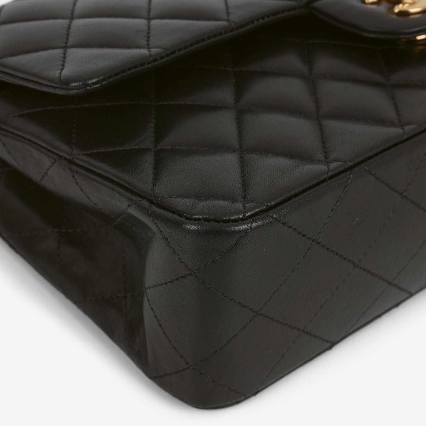 Chanel Medium Classic Flap - Black Lambskin | Gold Hardware