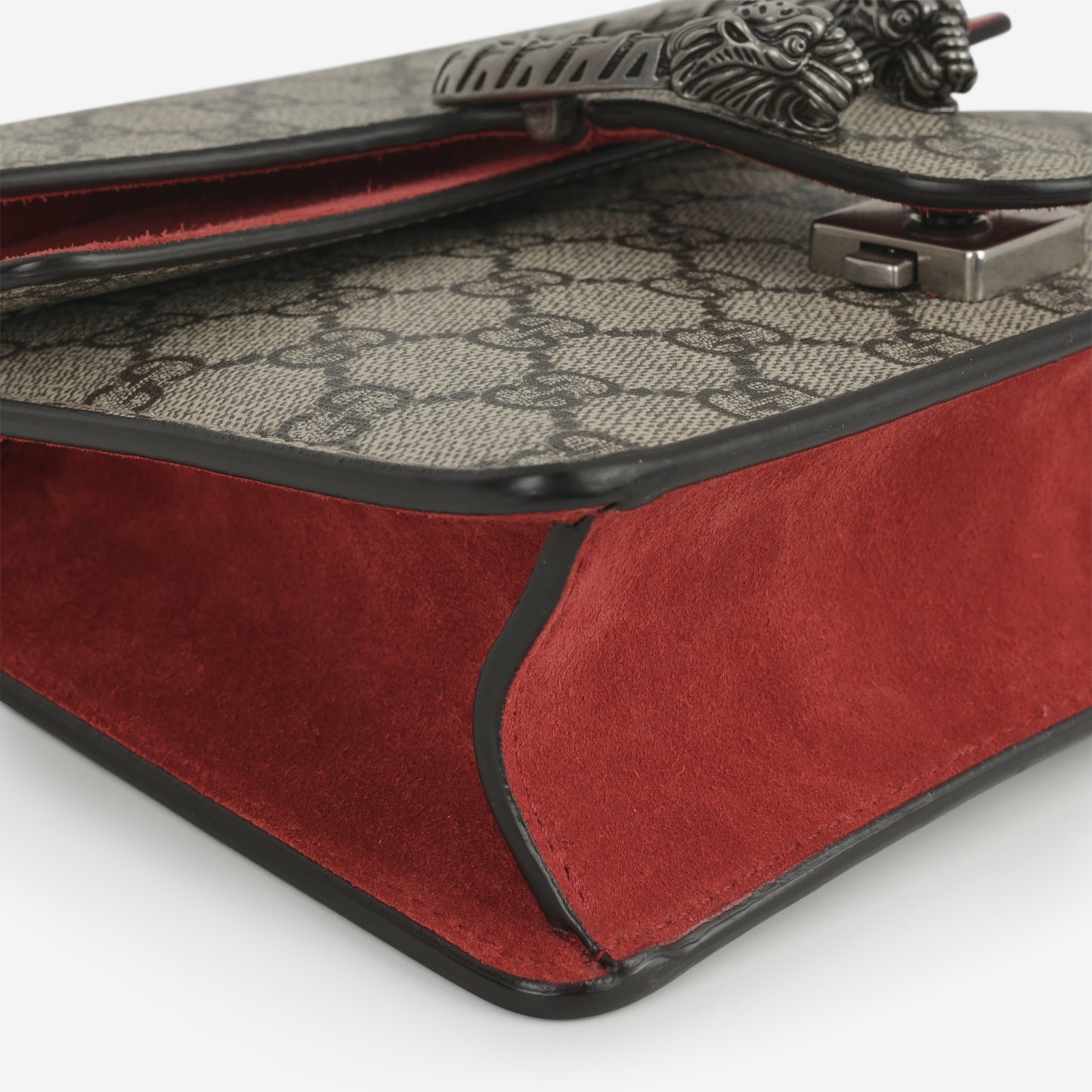 Gucci Small Dionysus - GG Supreme Canvas / Red Interior | Silver Hardware