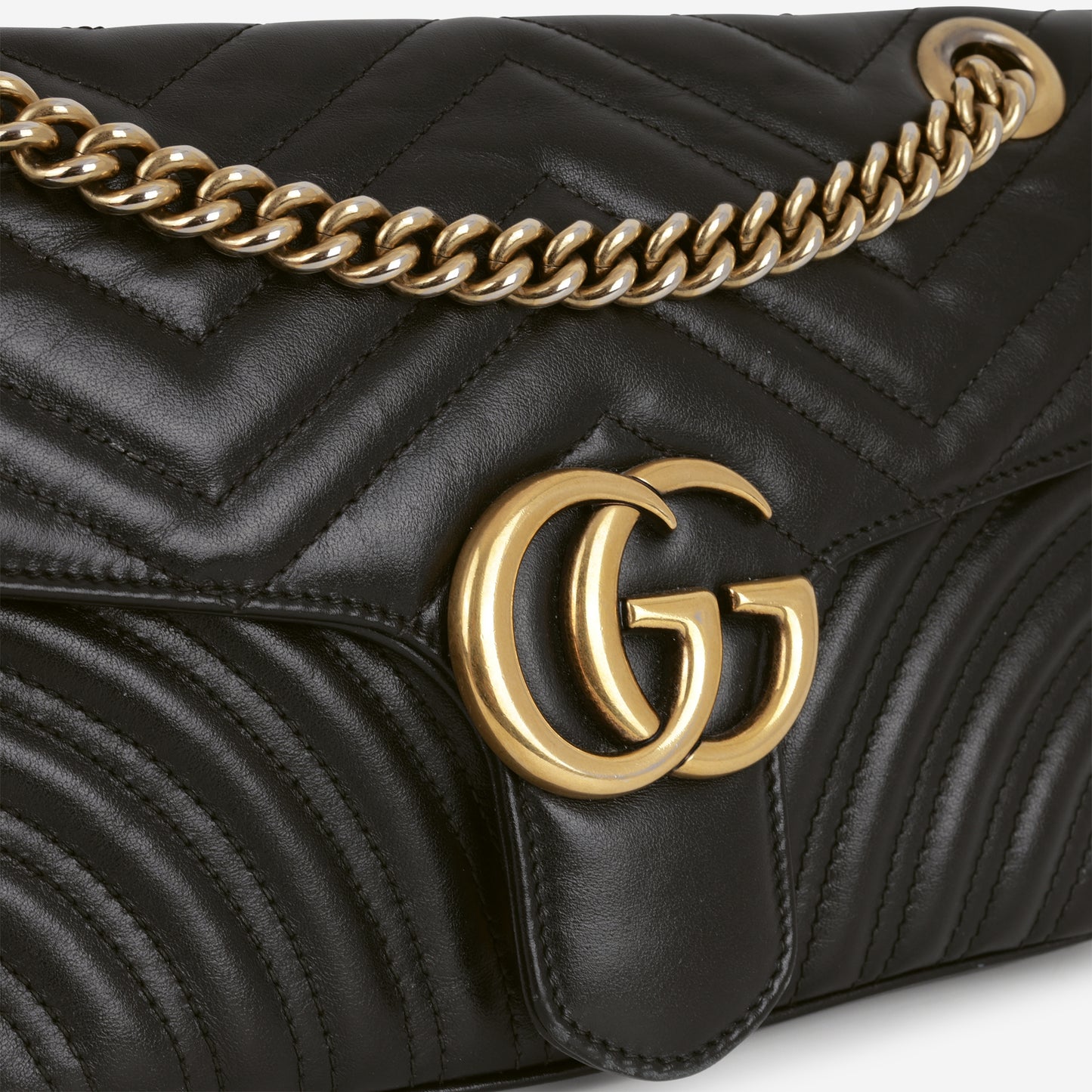 Gucci Medium GG Marmont - Black Calfskin | Gold Hardware