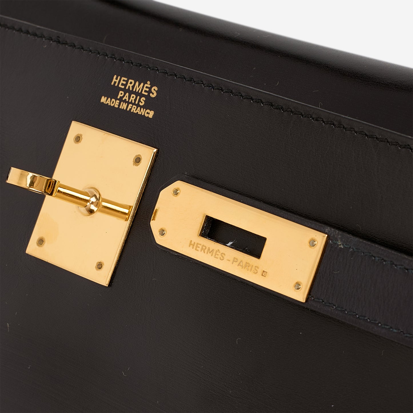 VIntage Kelly 32 - Noir Box Retourne | Gold Hardware