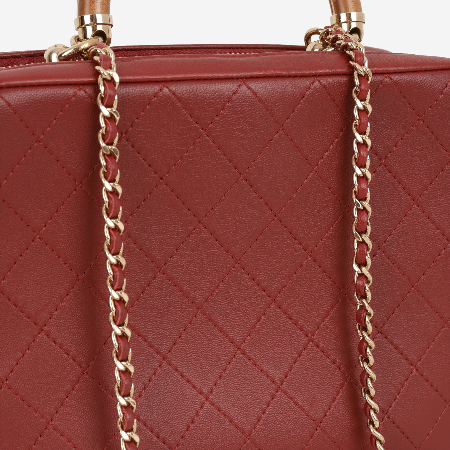 Chanel Knock On Wood Quilted Case - Burgundy Calfskin  | Champagne Gold Hardware