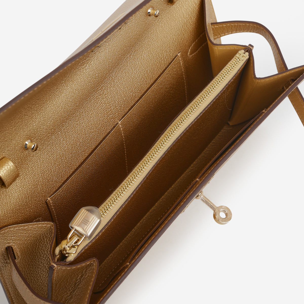 Hermès Kelly To Go Wallet - Doré Chevre Chamkilight  | Permabrass Hardware