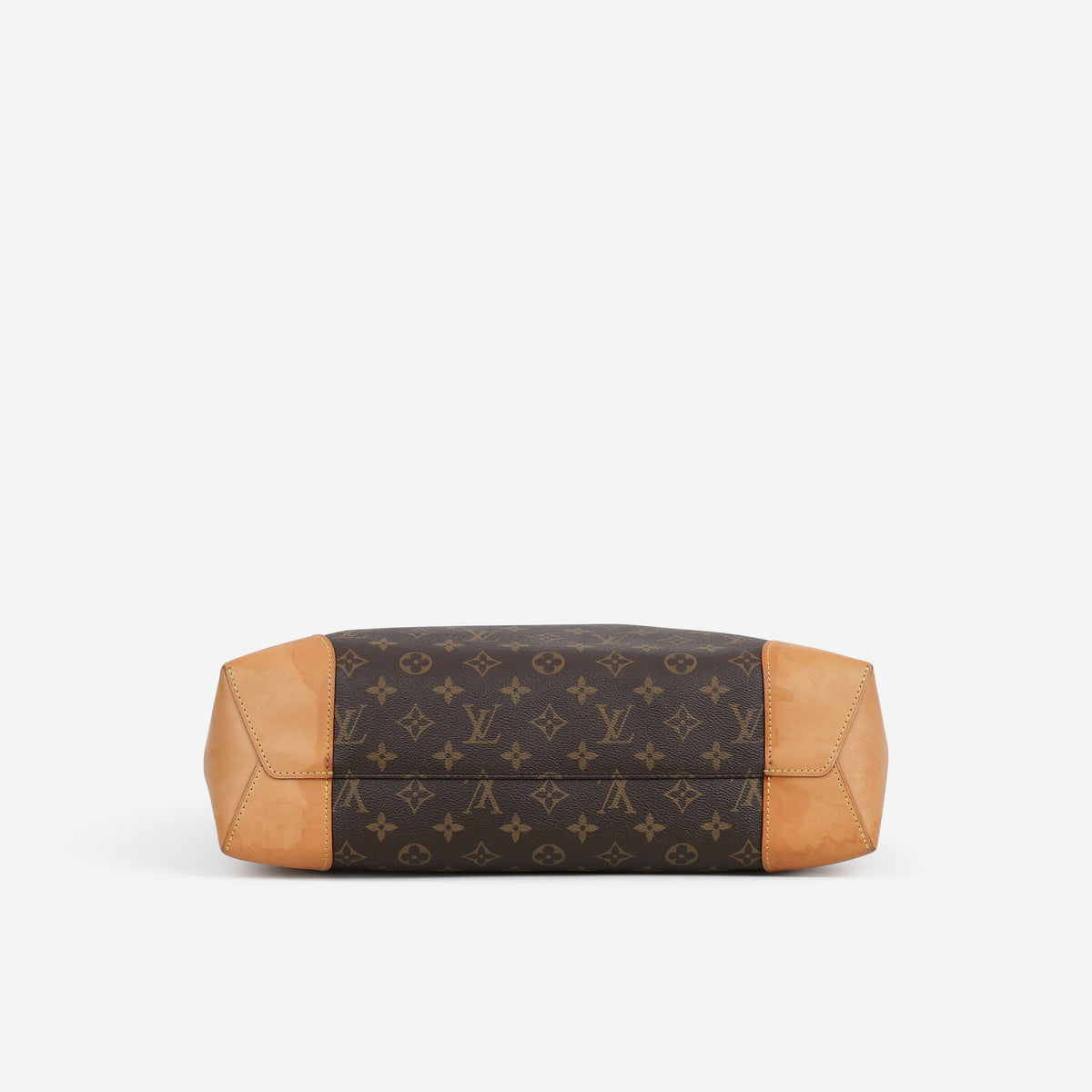 Louis Vuitton Berri MM - Monogram Canvas | Gold Hardware
