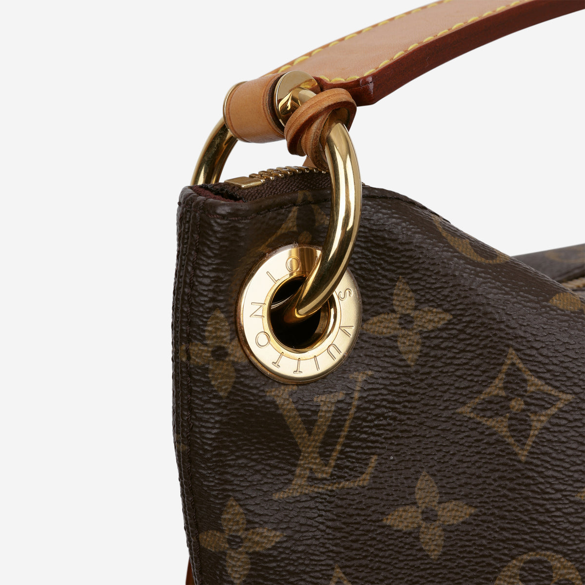 Louis Vuitton Berri MM - Monogram Canvas | Gold Hardware