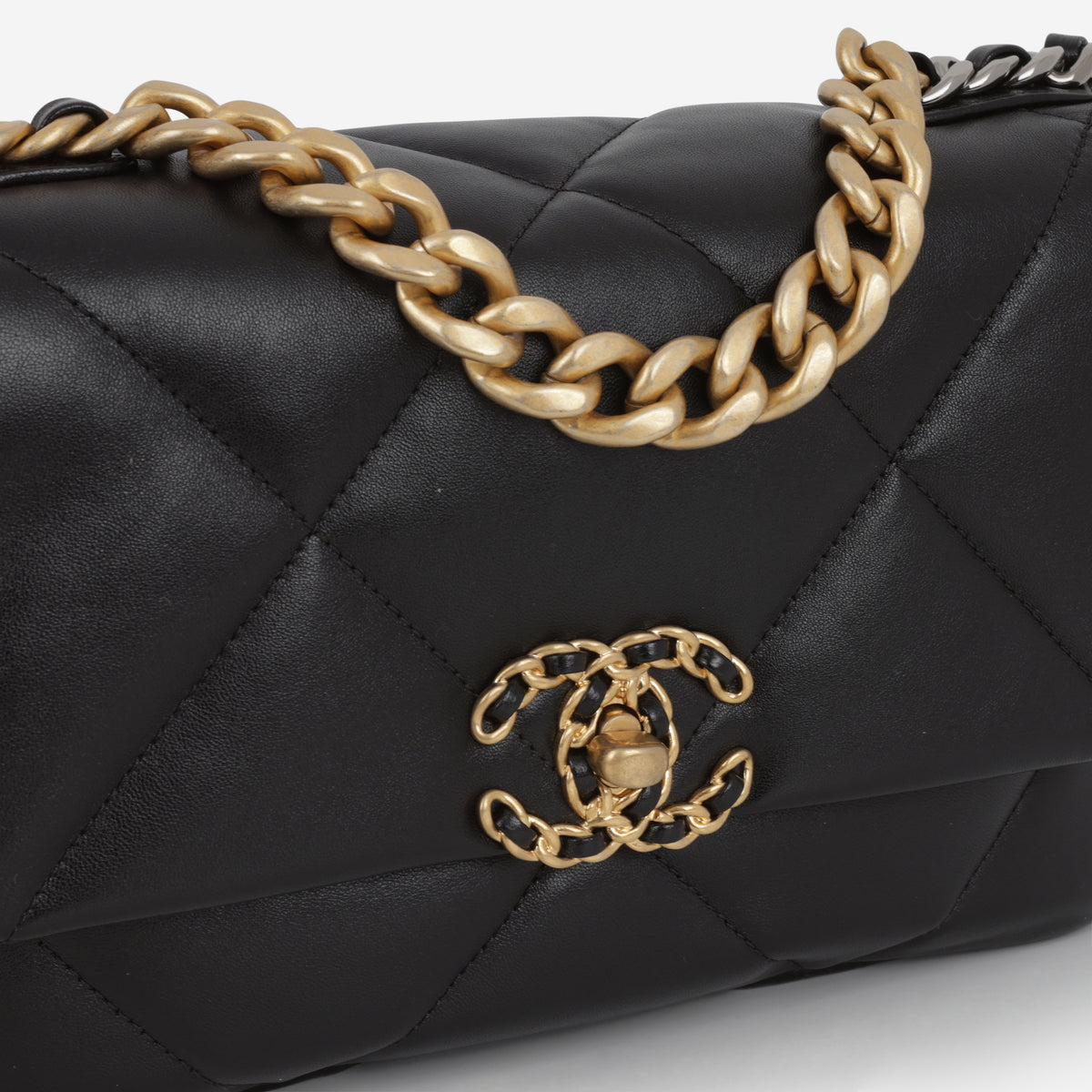 Chanel Small 19 Flap - Black Lambskin | Mixed Hardware