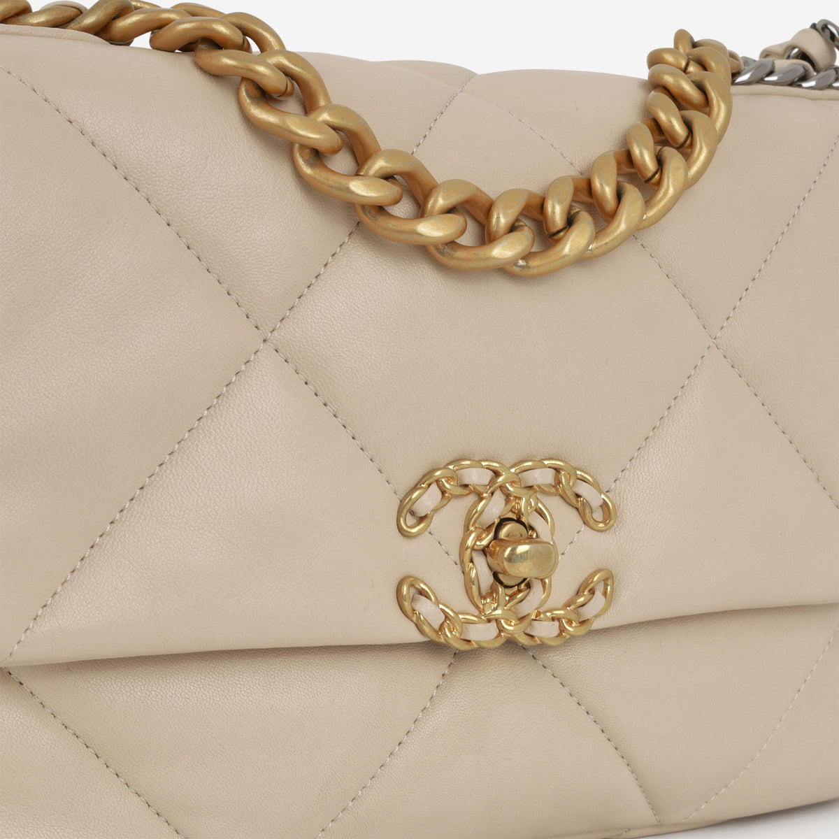 Chanel Small 19 Flap - Beige Lambskin | Mixed Hardware