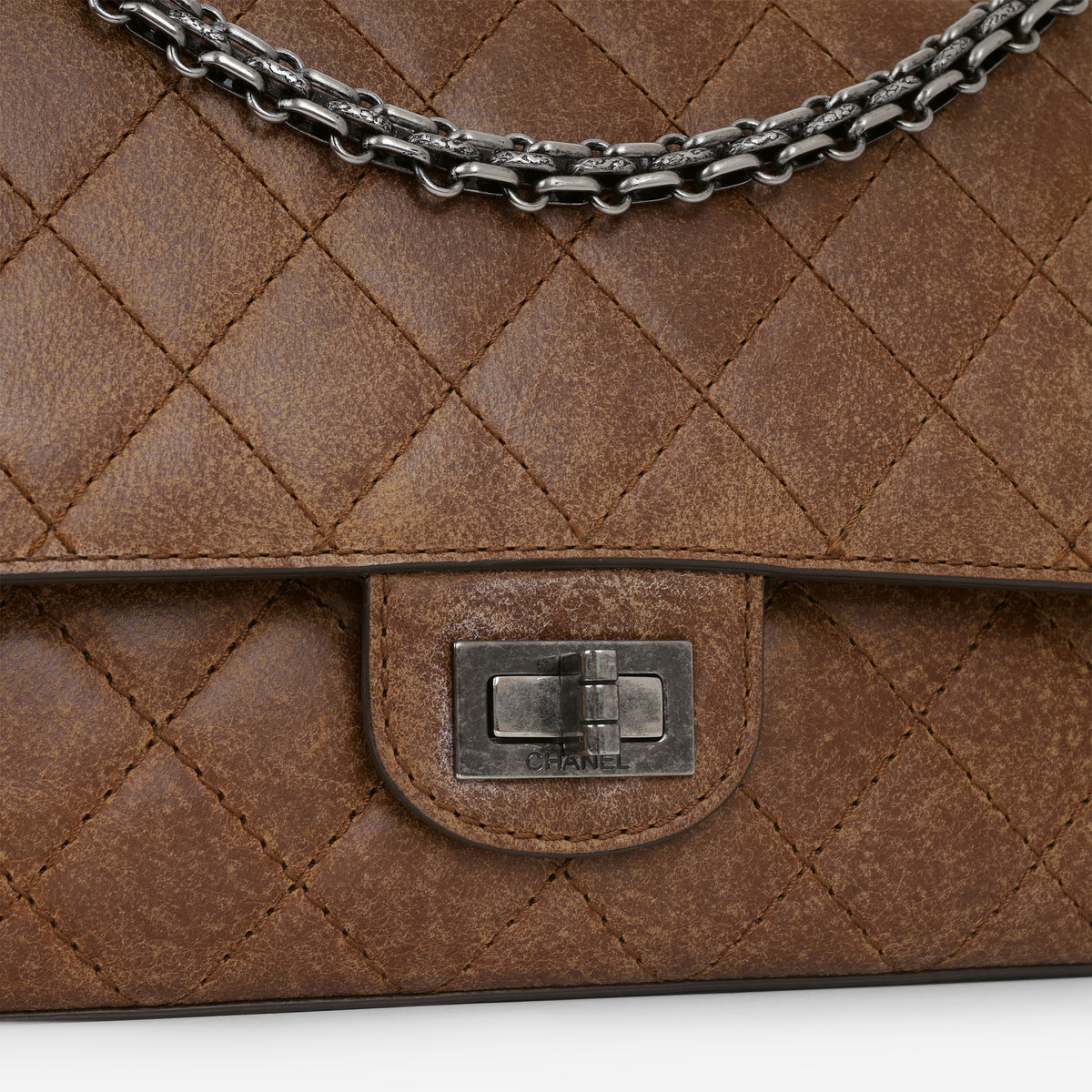 Chanel 2.55 Reissue 225 - Brown Distressed Calfskin | Ruthenium Hardware