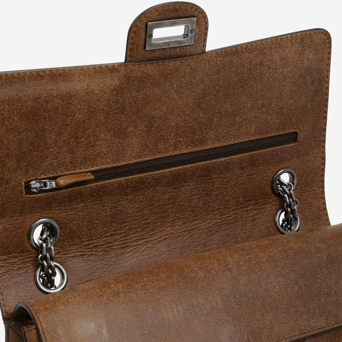 Chanel 2.55 Reissue 225 - Brown Distressed Calfskin | Ruthenium Hardware