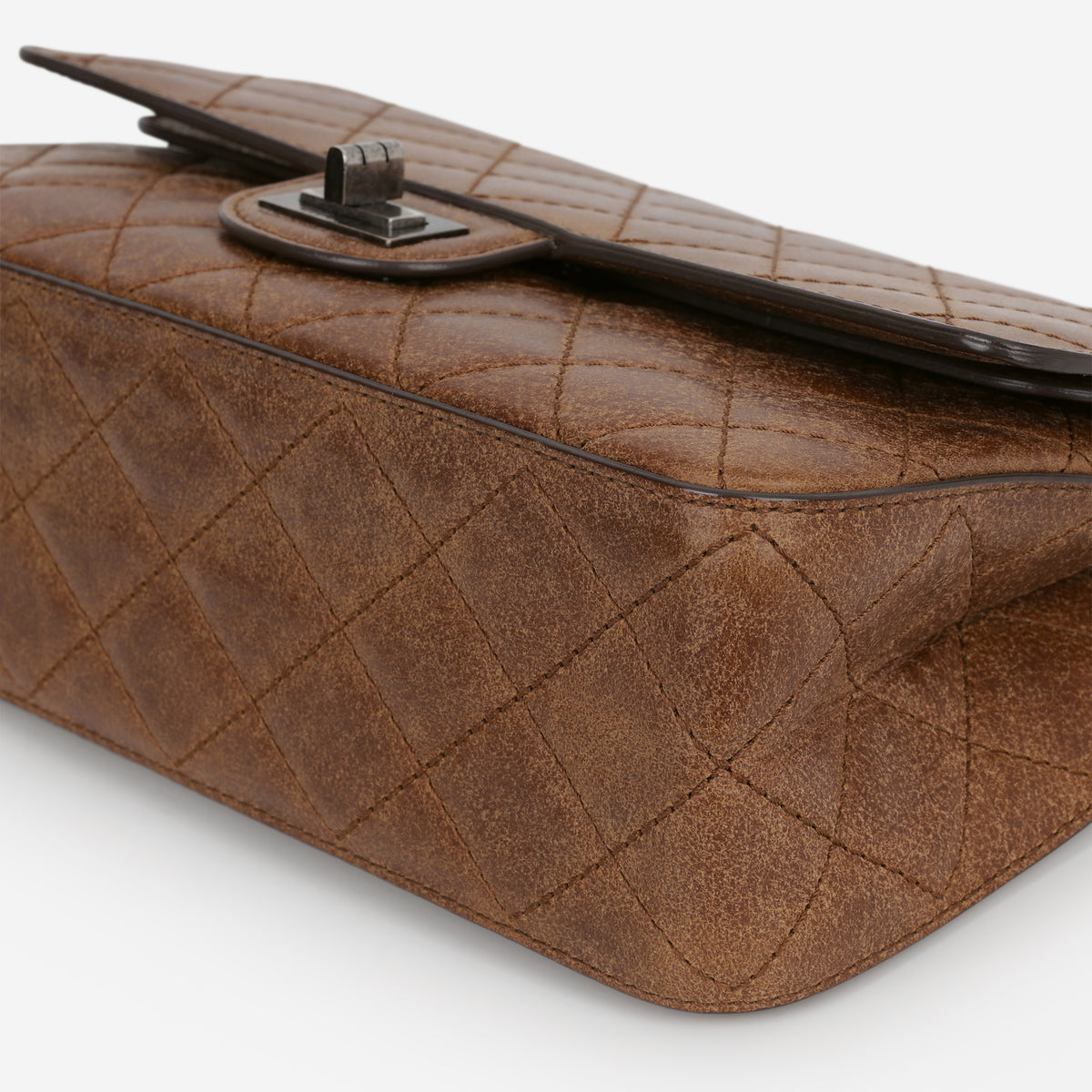 Chanel 2.55 Reissue 225 - Brown Distressed Calfskin | Ruthenium Hardware