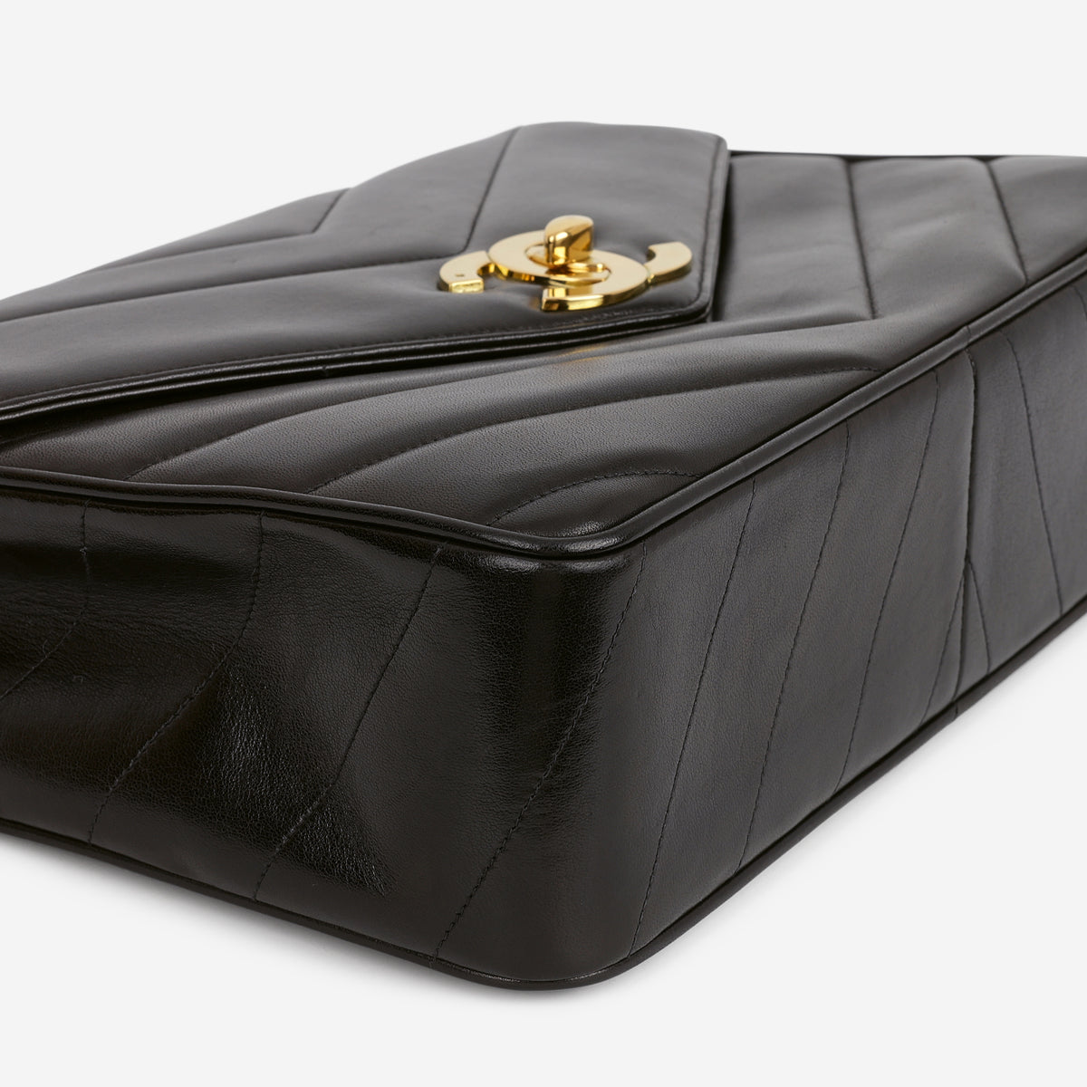 Chanel Vintage Jumbo Chevron Flap - Black Lambskin | Gold Hardware