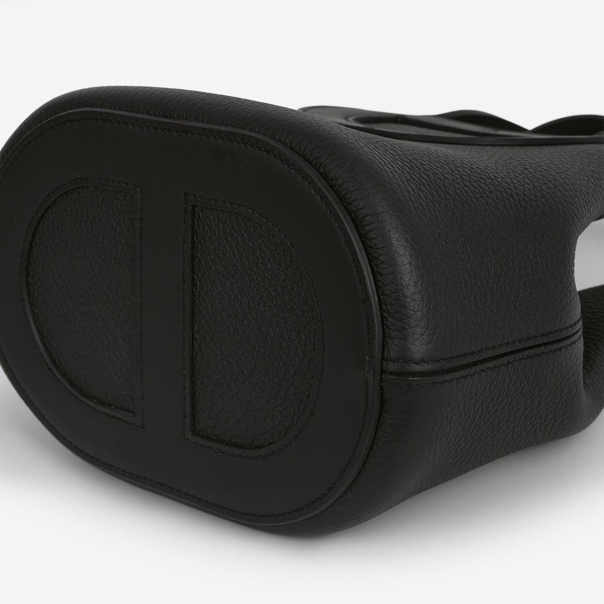 Hermès In-The-Loop 18 - Noir Clemence / Swift | Gold Hardware