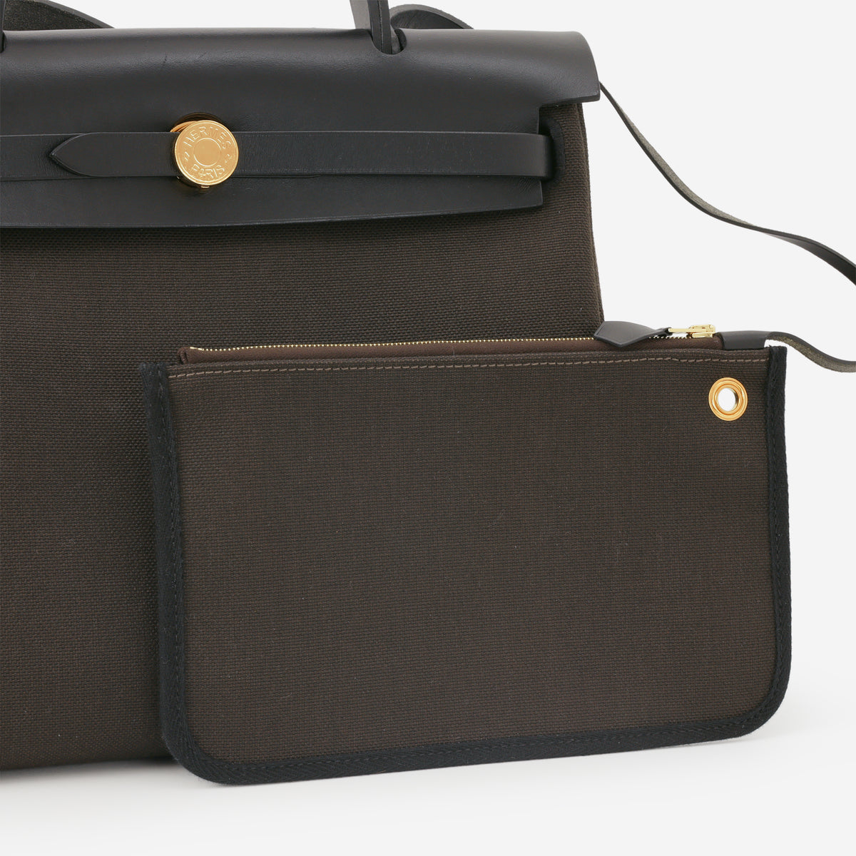 Hermés Herbag 31 - Ebene Toile Militaire / Noir Hunter | Gold Hardware