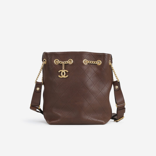 Chanel Paris - Cuba "On My Shoulder" Tote - Dark Brown Lambskin | Aged Gold Hardware