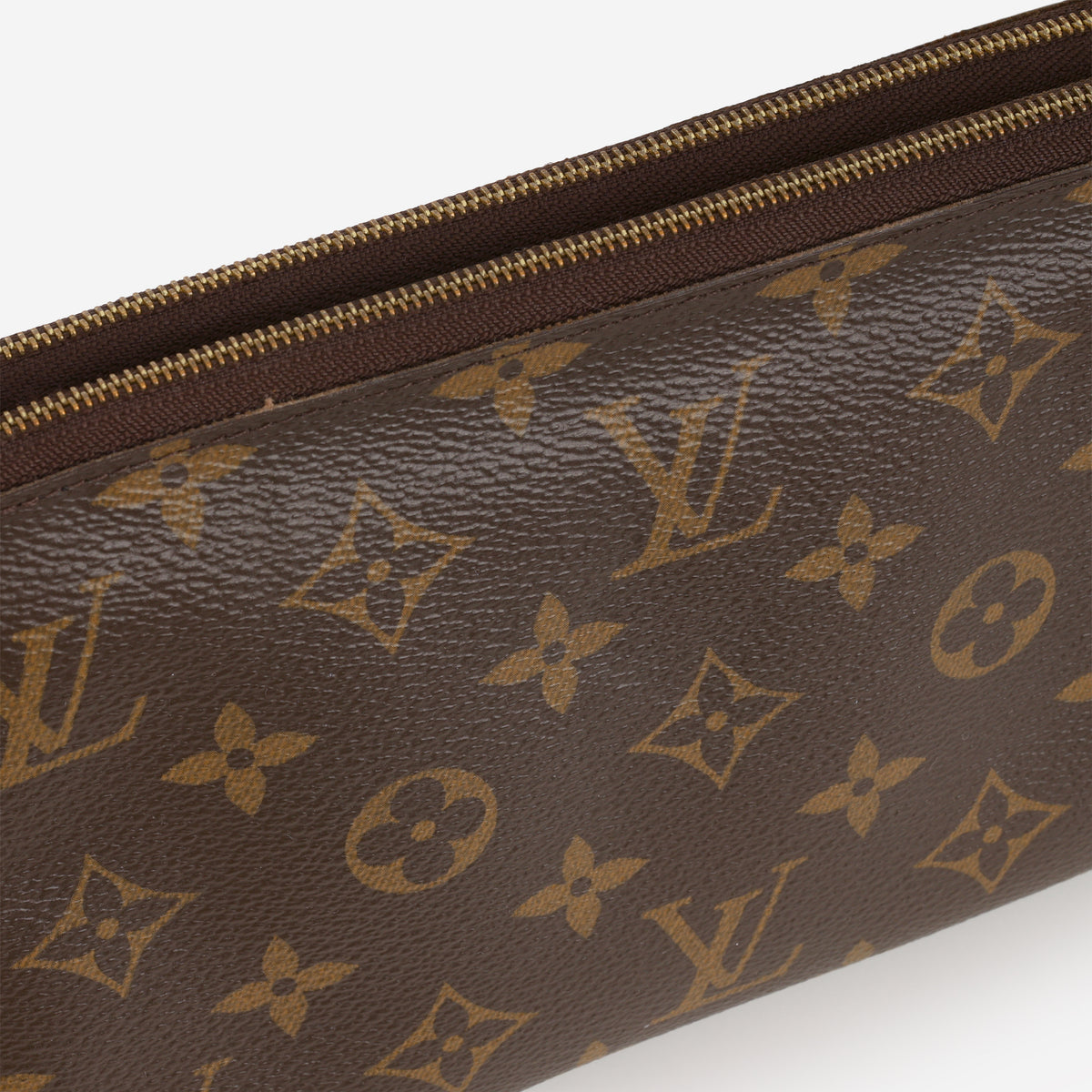 Louis Vuitton Double Zip Pochette - Monogram Giant / Reverse | Gold Hardware
